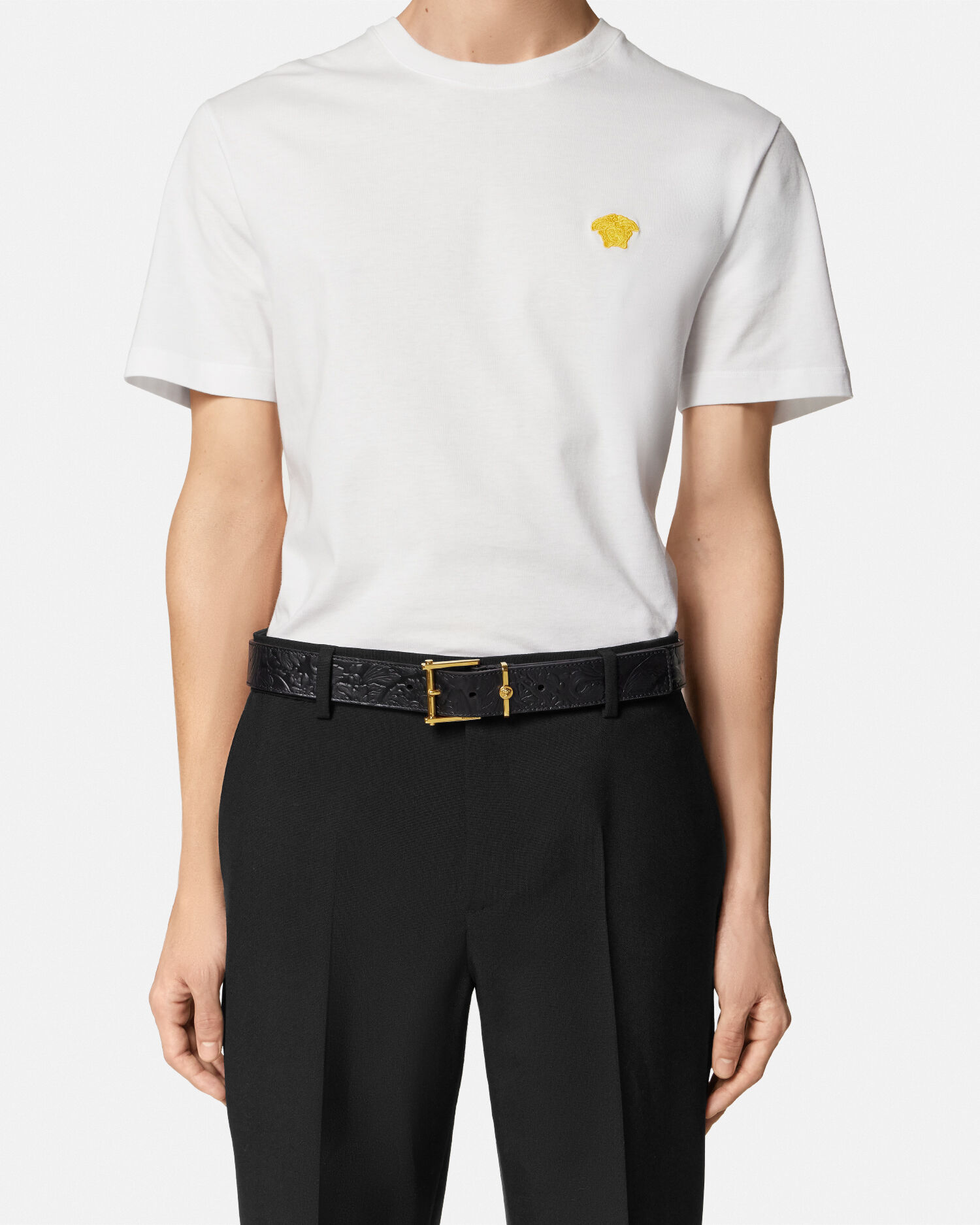 VERSACE ブラックレザー ベルト 中古・古着通販】VERSACE (ヴェルサーチェ) レザーベルト