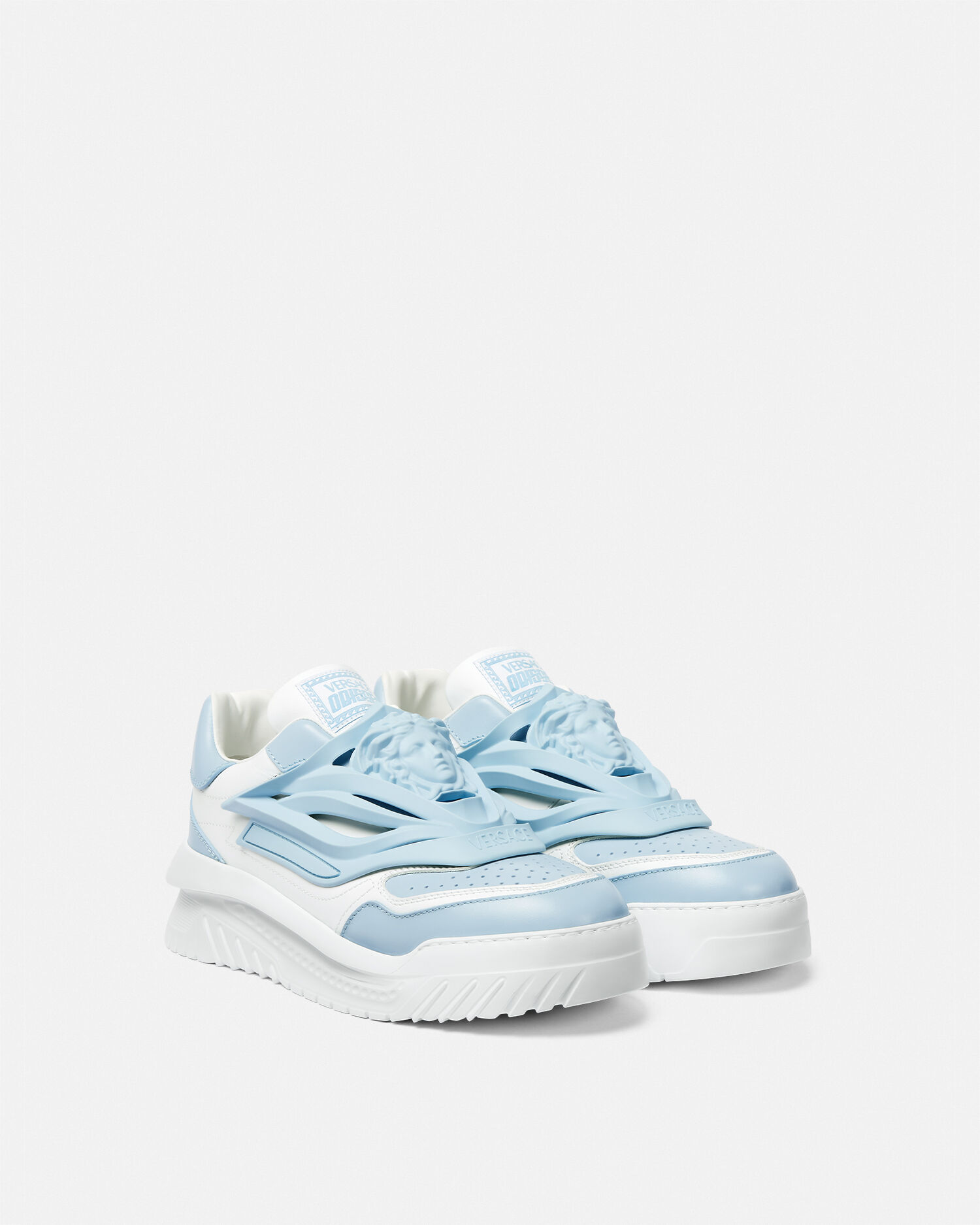 Adidas made in best sale china son originales versace