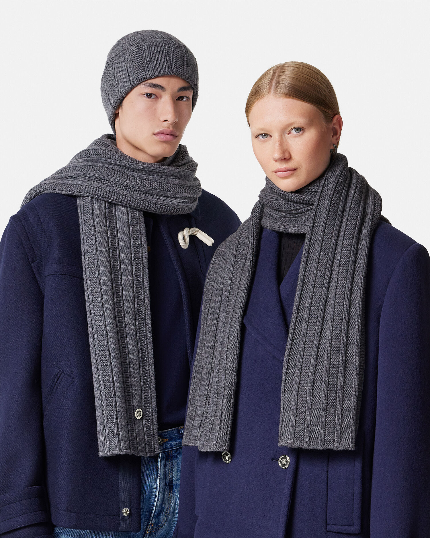 Medusa Ribbed Knit Scarf
