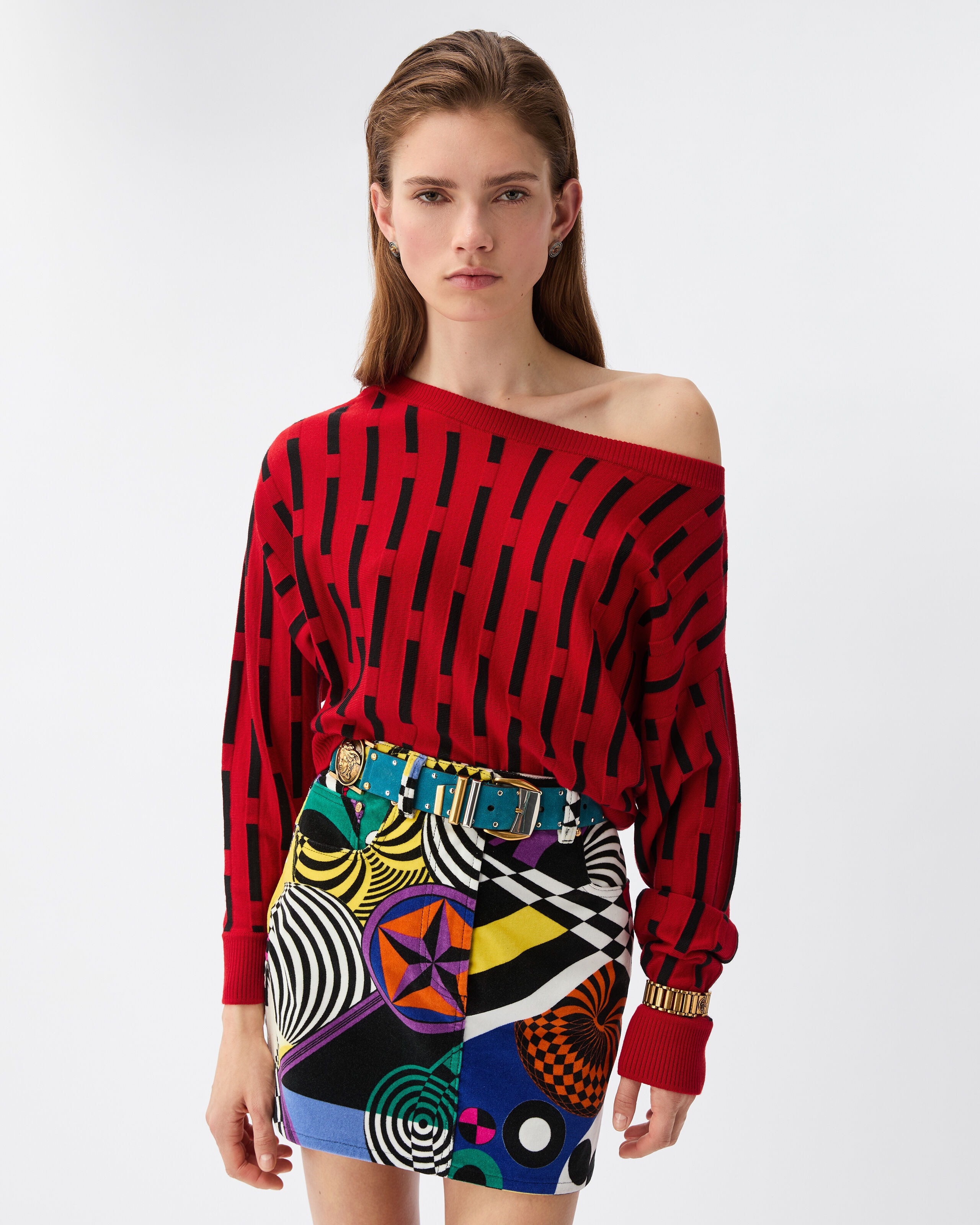 VERSUS VERSACE 長袖ニット Embroidered-Logo Wool Knit Sweater Red | VERSACE US