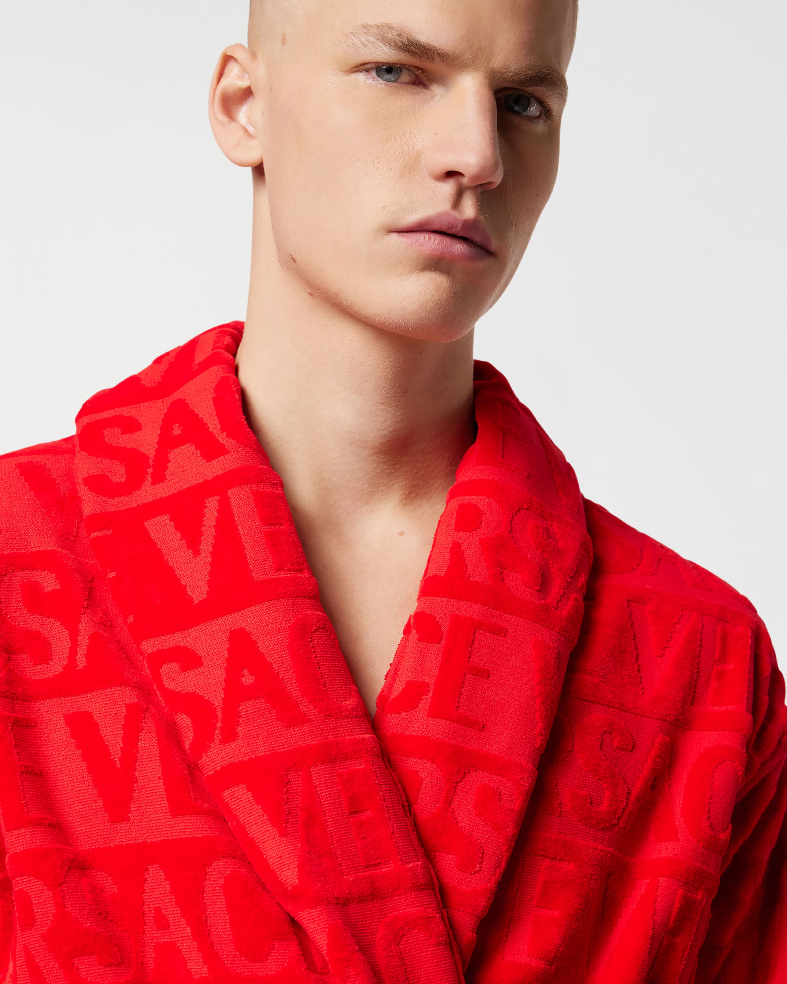 I ♡ Baroque Bathrobe Red | VERSACE