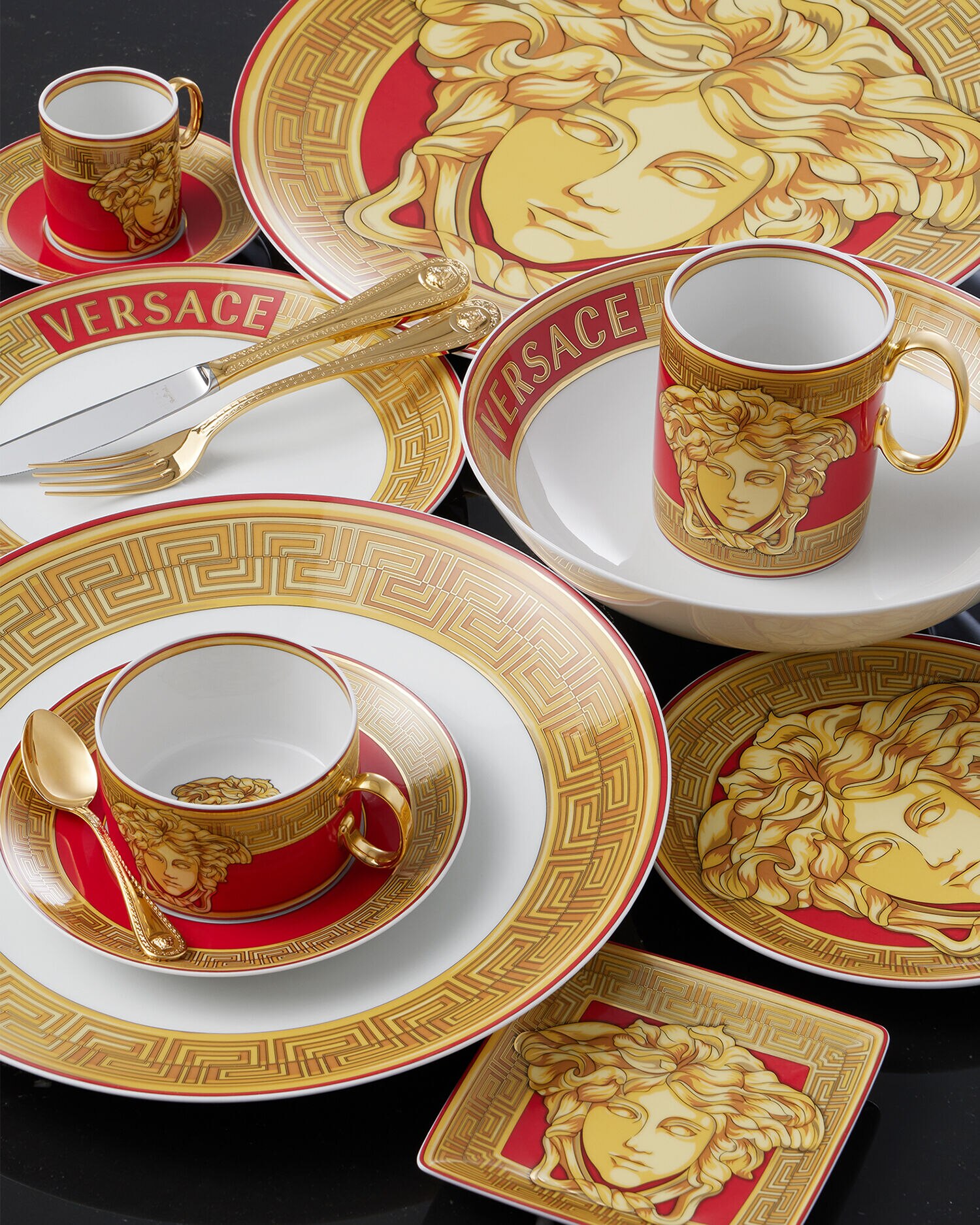 Versace sale dinner plates