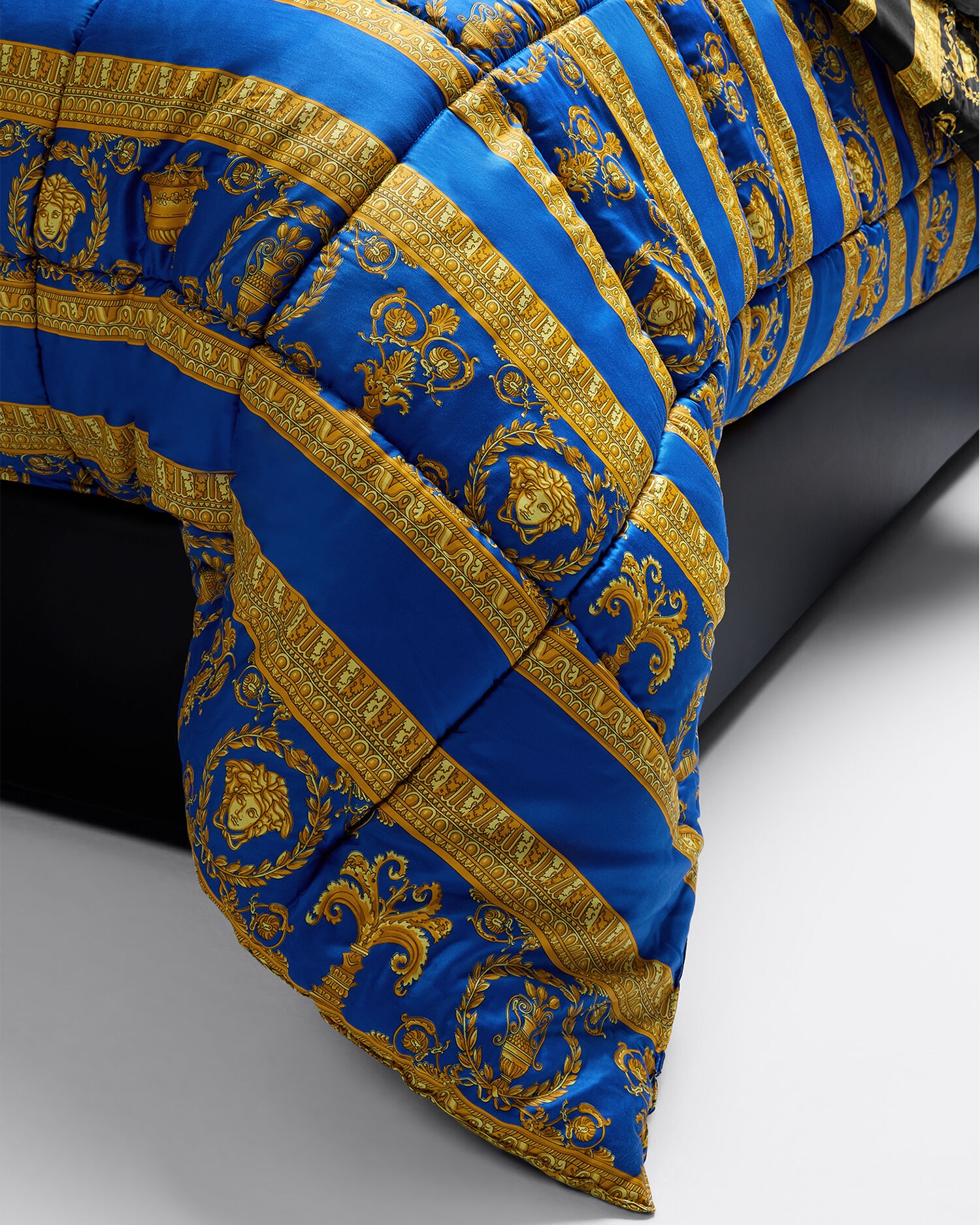 I ♡ Baroque Double-Face Comforter