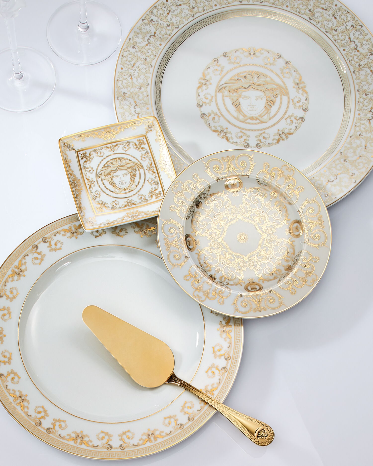 Medusa Gala Small Square Plate 12 cm White | VERSACE US