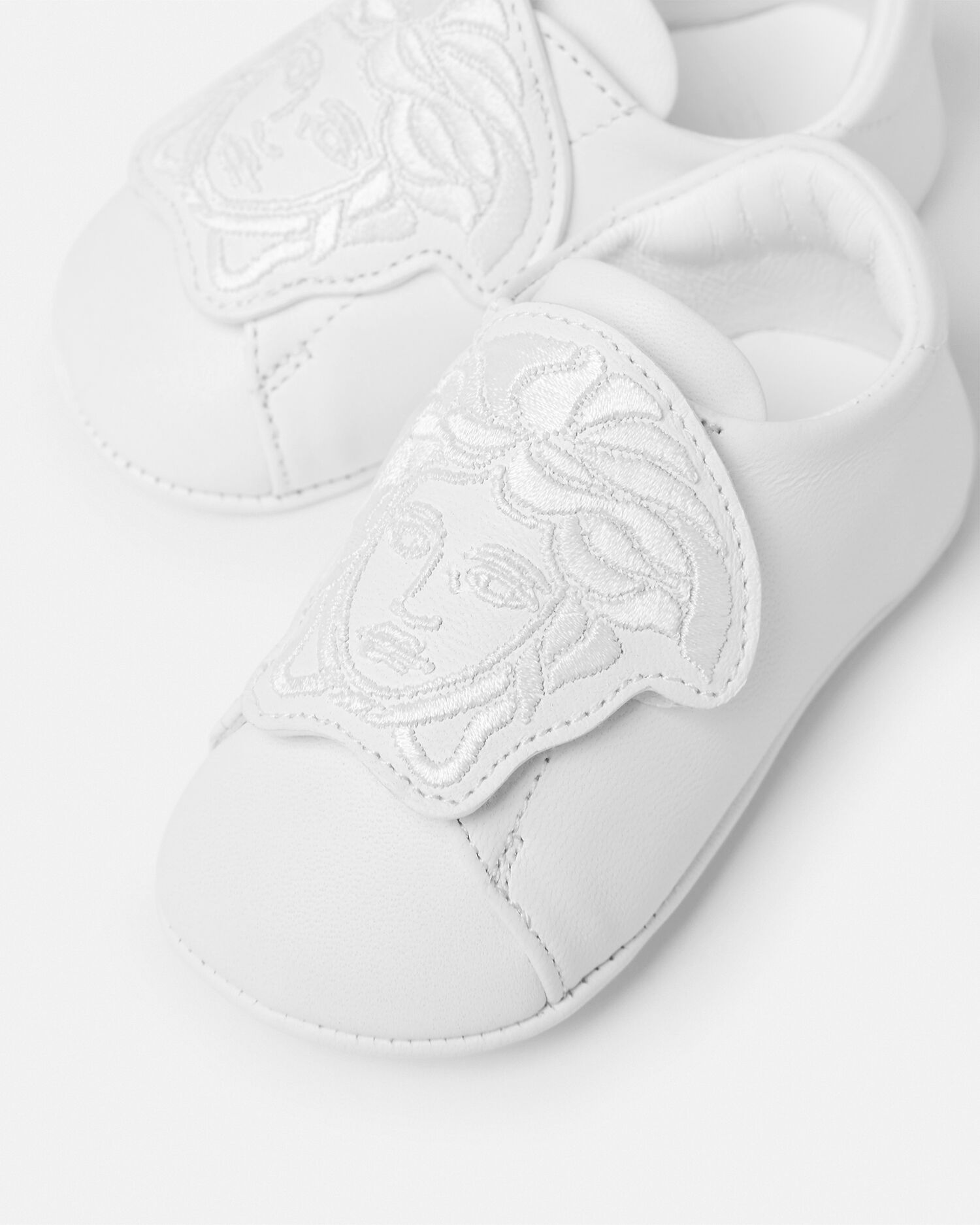Versace medusa sneakers white discount