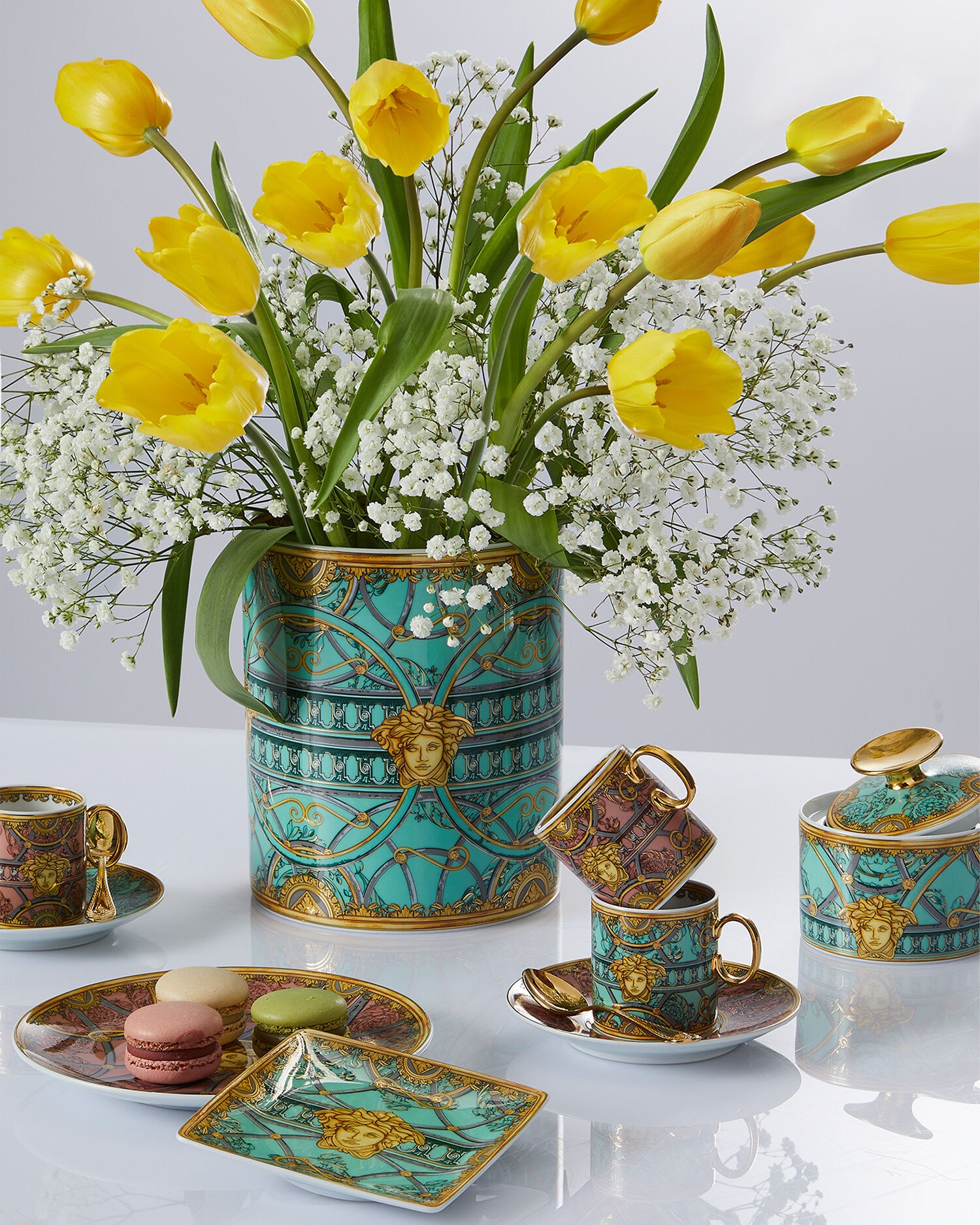 La Scala del Palazzo Verde Sugar Bowl Blue | VERSACE US