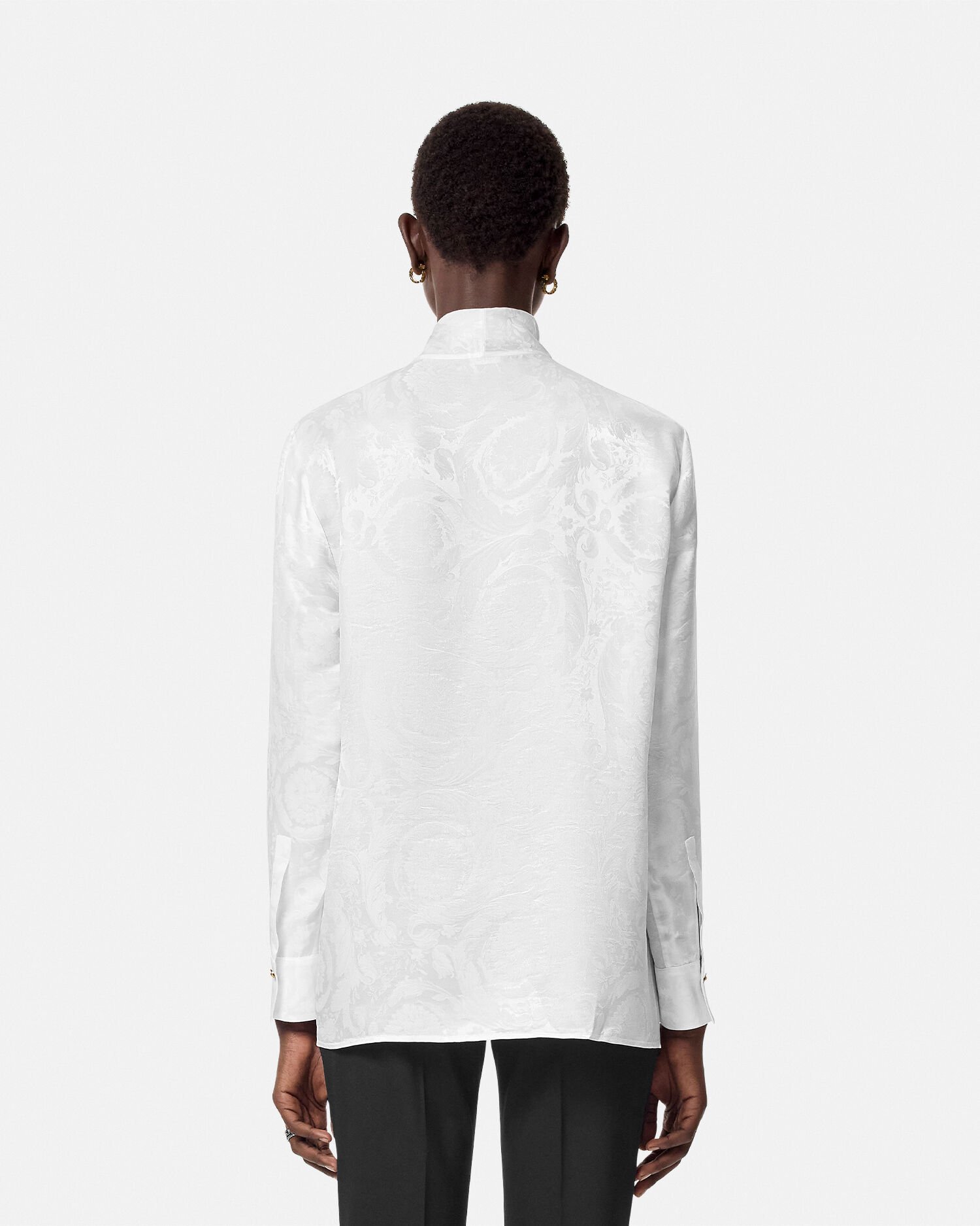 Chemise a col lavalliere Barocco en soie Blanc VERSACE