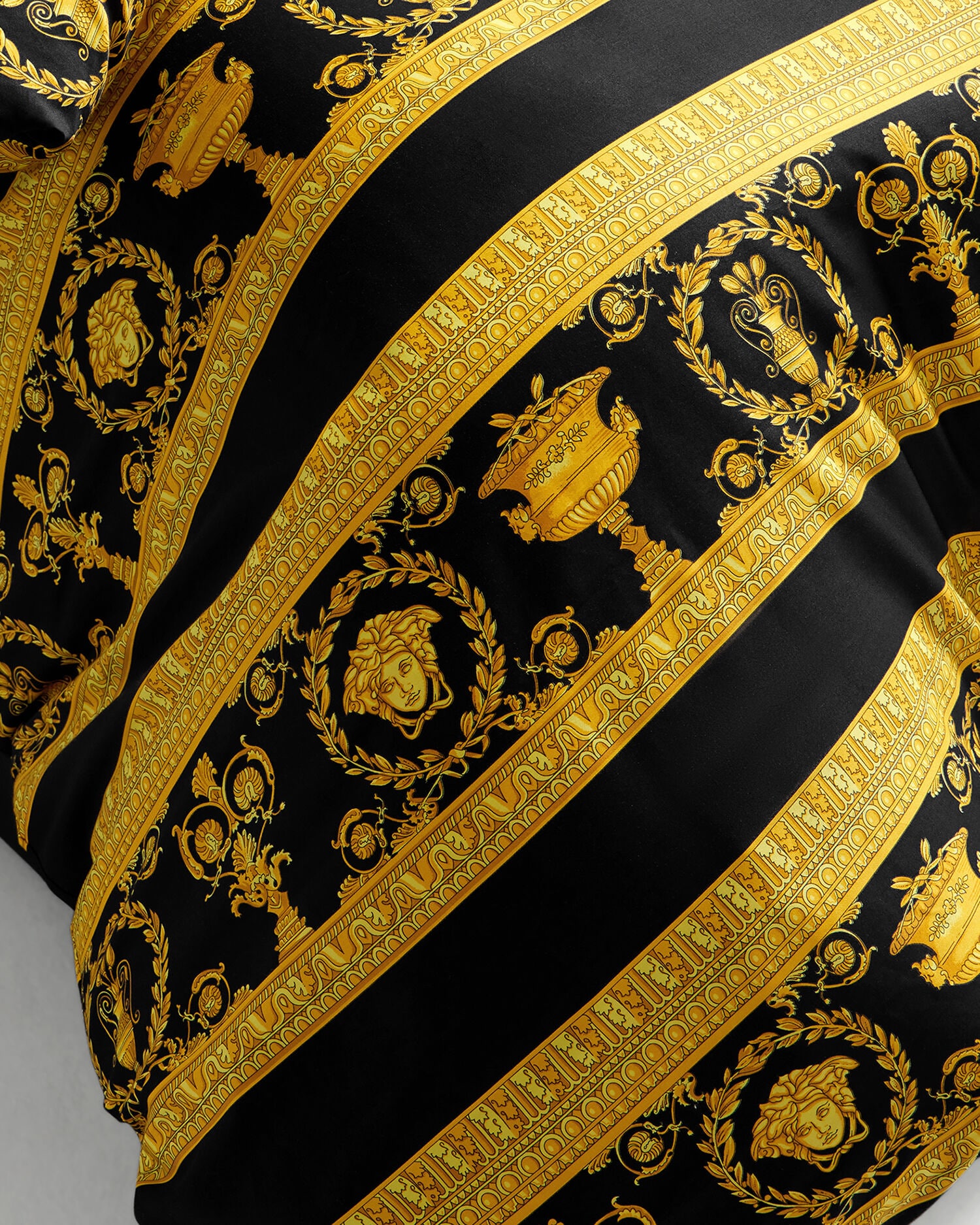I ♡ Baroque Queen Duvet Cover Black,Print | VERSACE