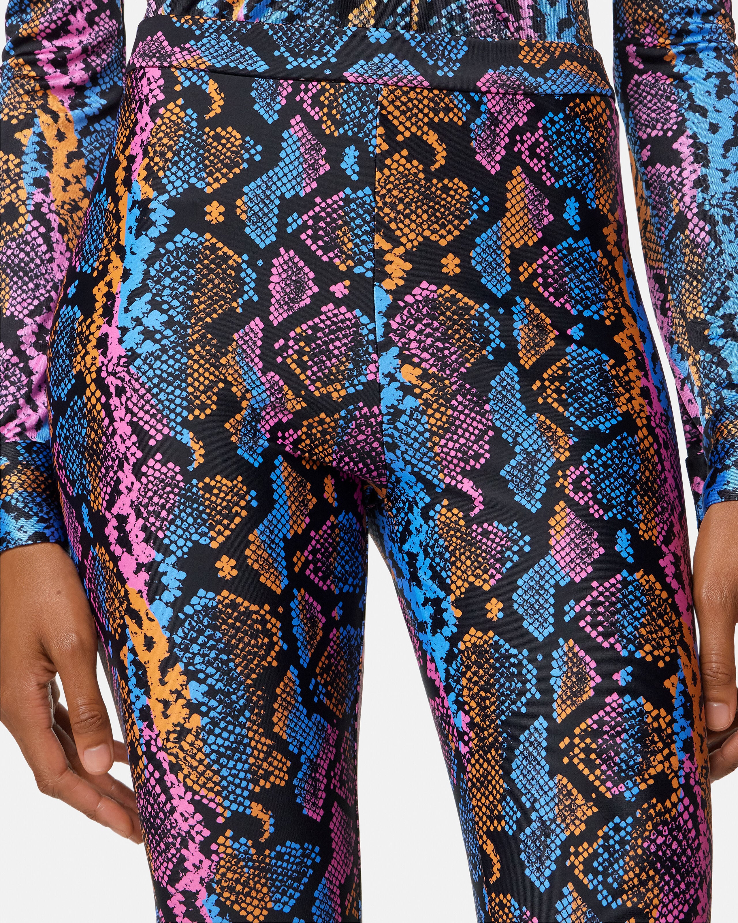 VERSACE マルチカラー フレアデニム　24 Printed Leggings Multicolor | VERSACE US