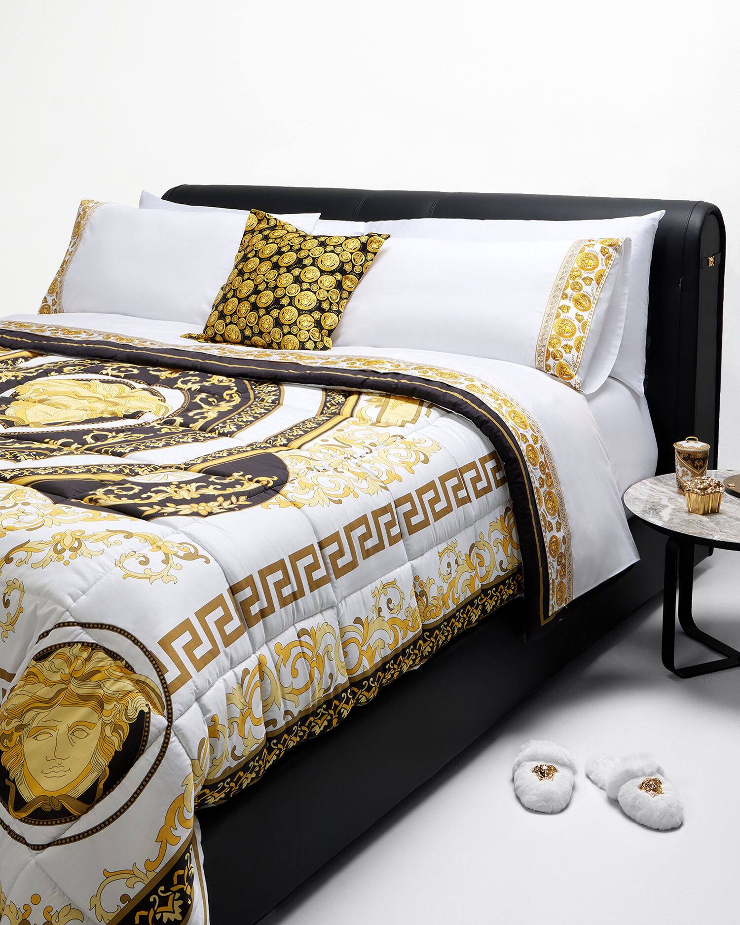 Versace pillowcase store