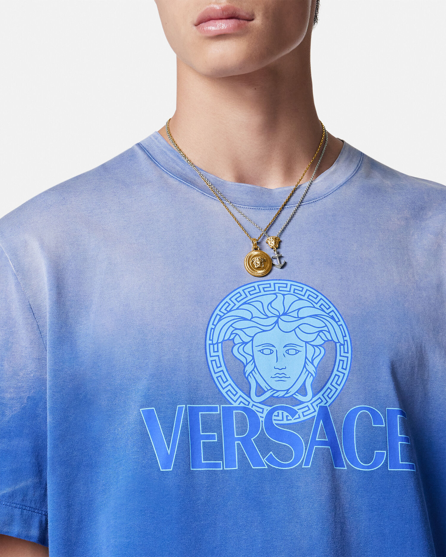 Medusa Gradient T Shirt