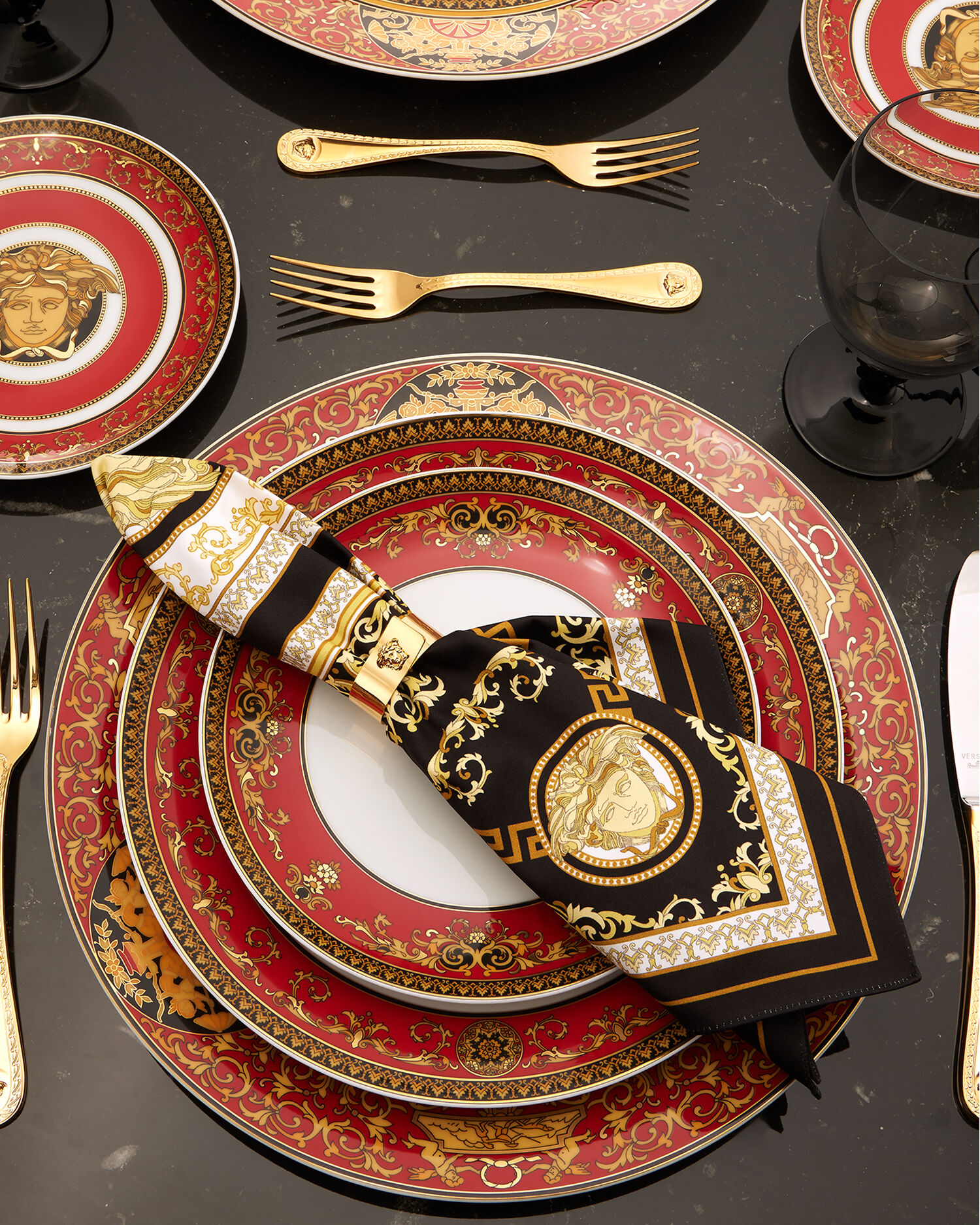 Versace dinnerware store