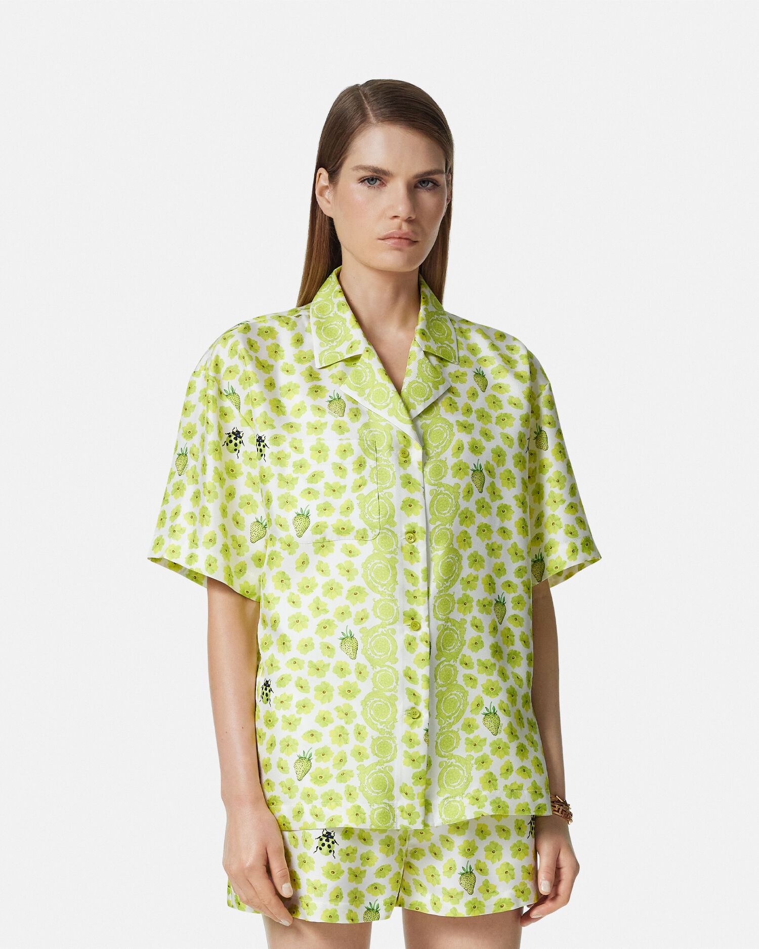 Tシャツ・カットソー Versace 'Strawberry patch' T-shirt Versace Strawberry Garden Safety Pin Cropped T-shirt | White