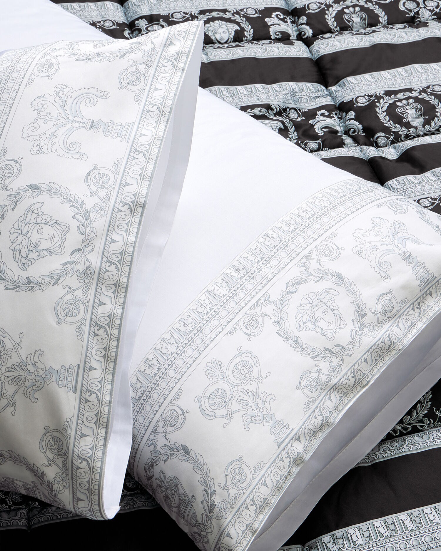 I ♡ Baroque Full/Queen Bed Set White,Silver | VERSACE US