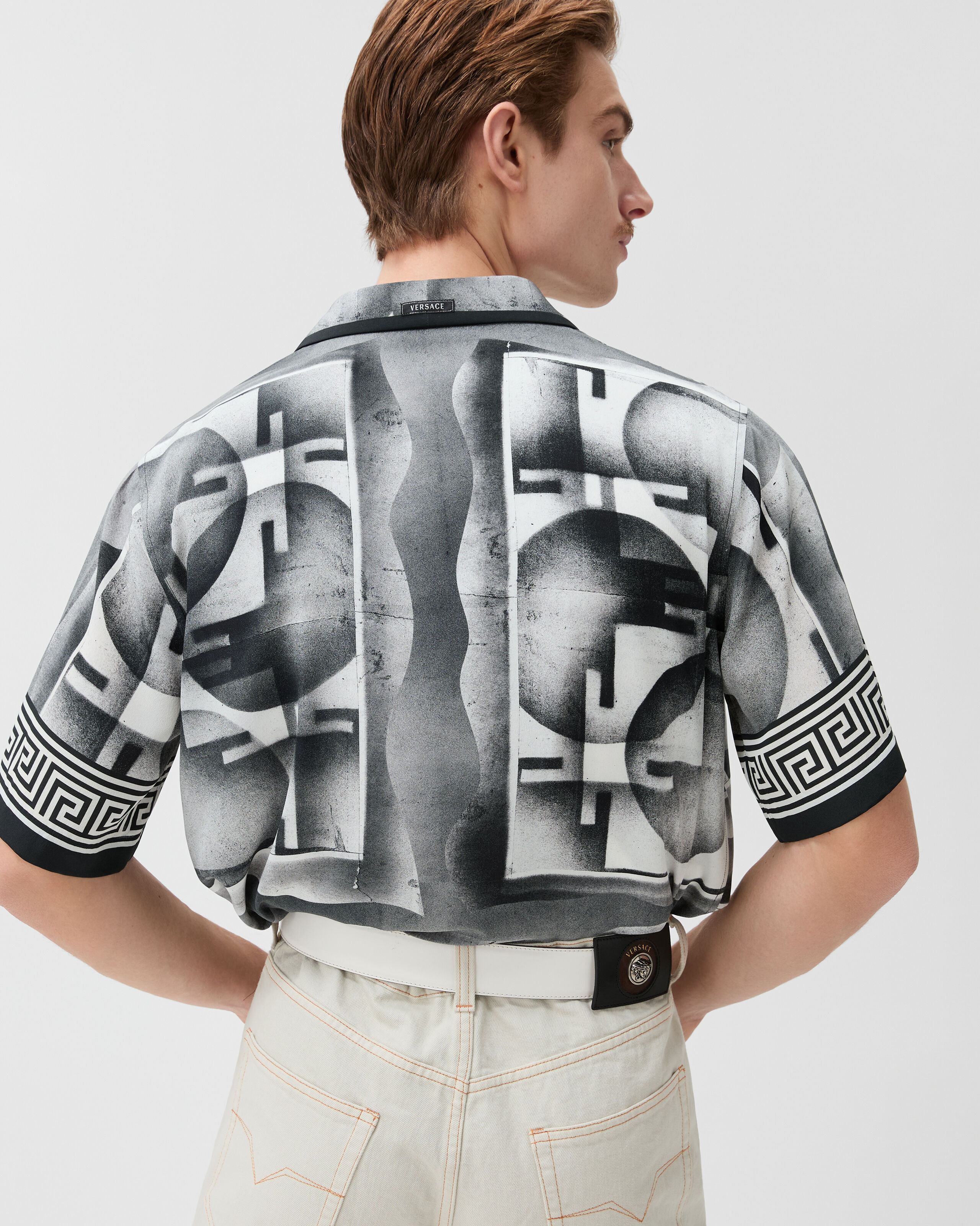 トップス gianni versace Y Printed Crêpe De Chine Silk Shirt Black | VERSACE