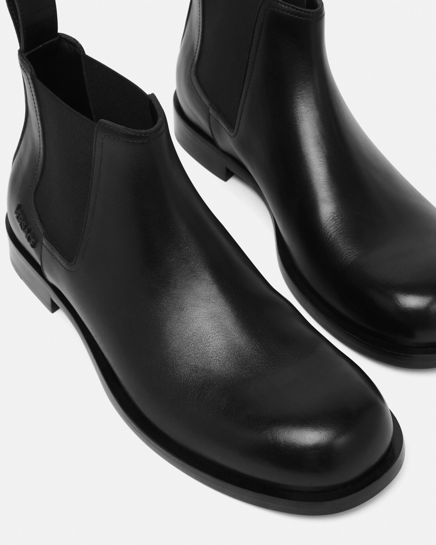 Metropoli Chelsea Boots Black | VERSACE US Metropoli Chelsea Boots Black | VERSACE US
