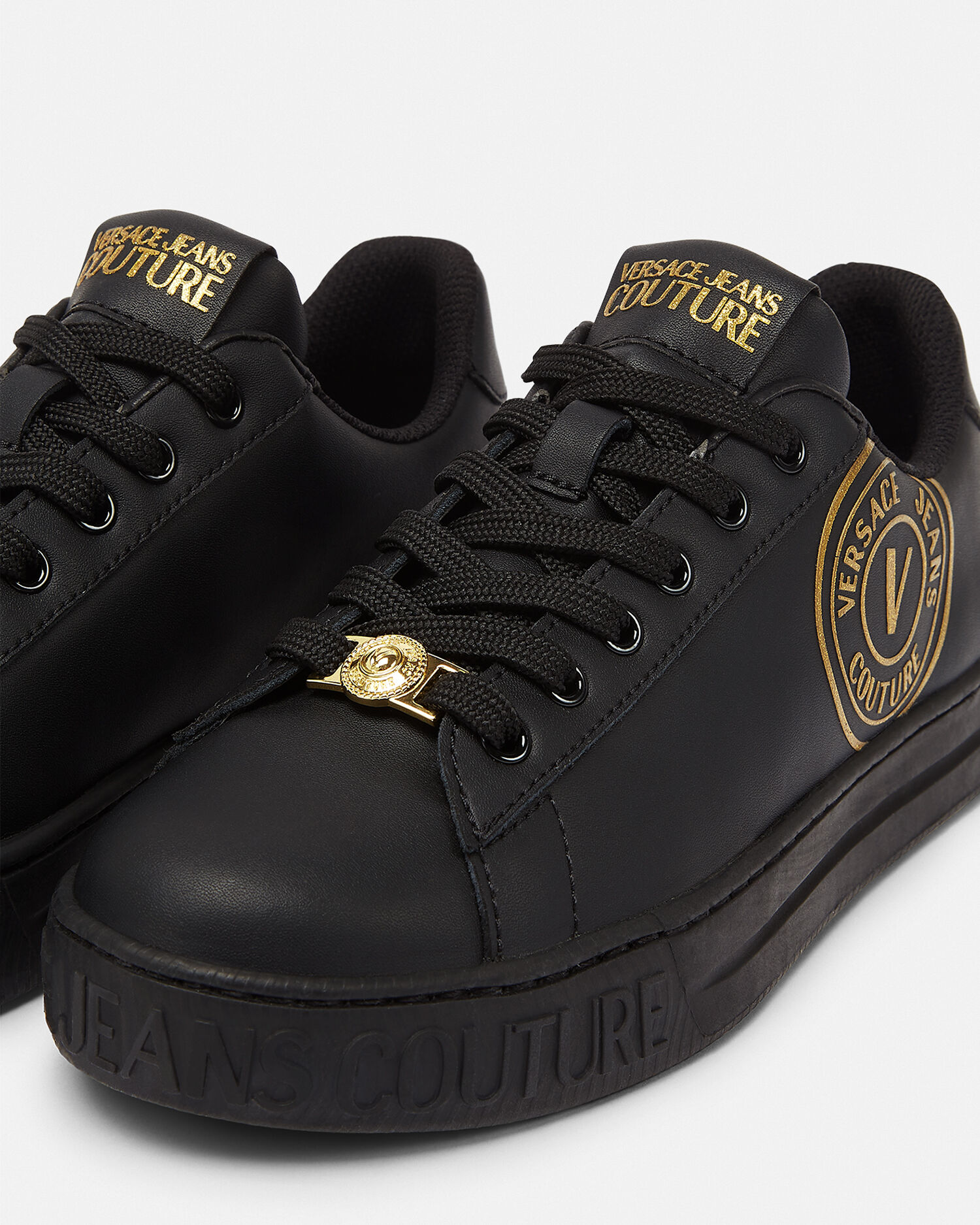 Versace sales court shoes