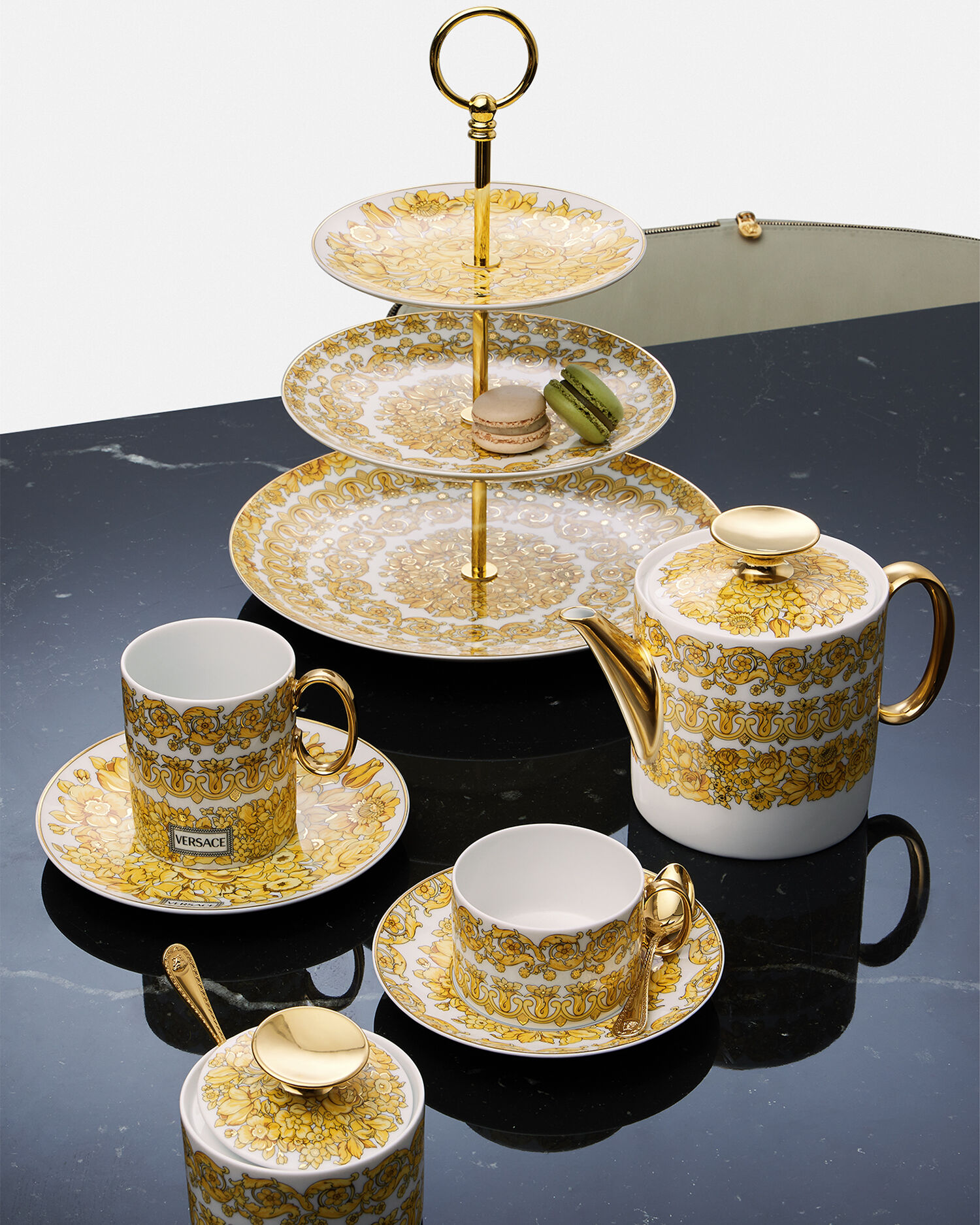 Medusa Rhapsody Tea Set Gold | VERSACE