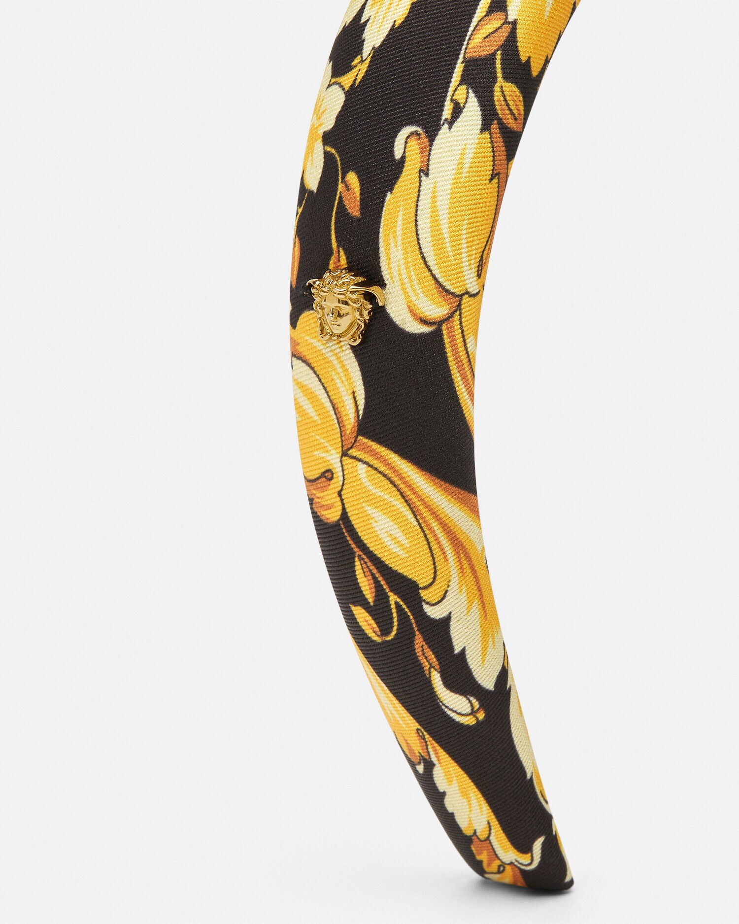 Versace jeans couture head band ベルサーチ Barocco Headband Black,Print | VERSACE US