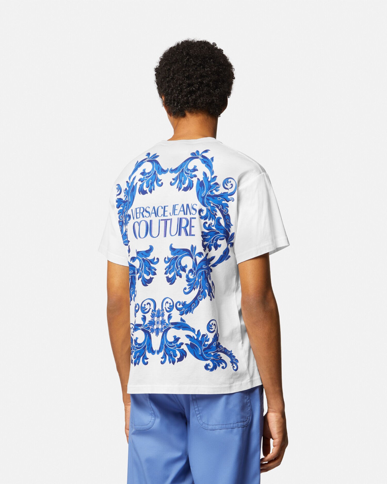 Versace t shirt fit online