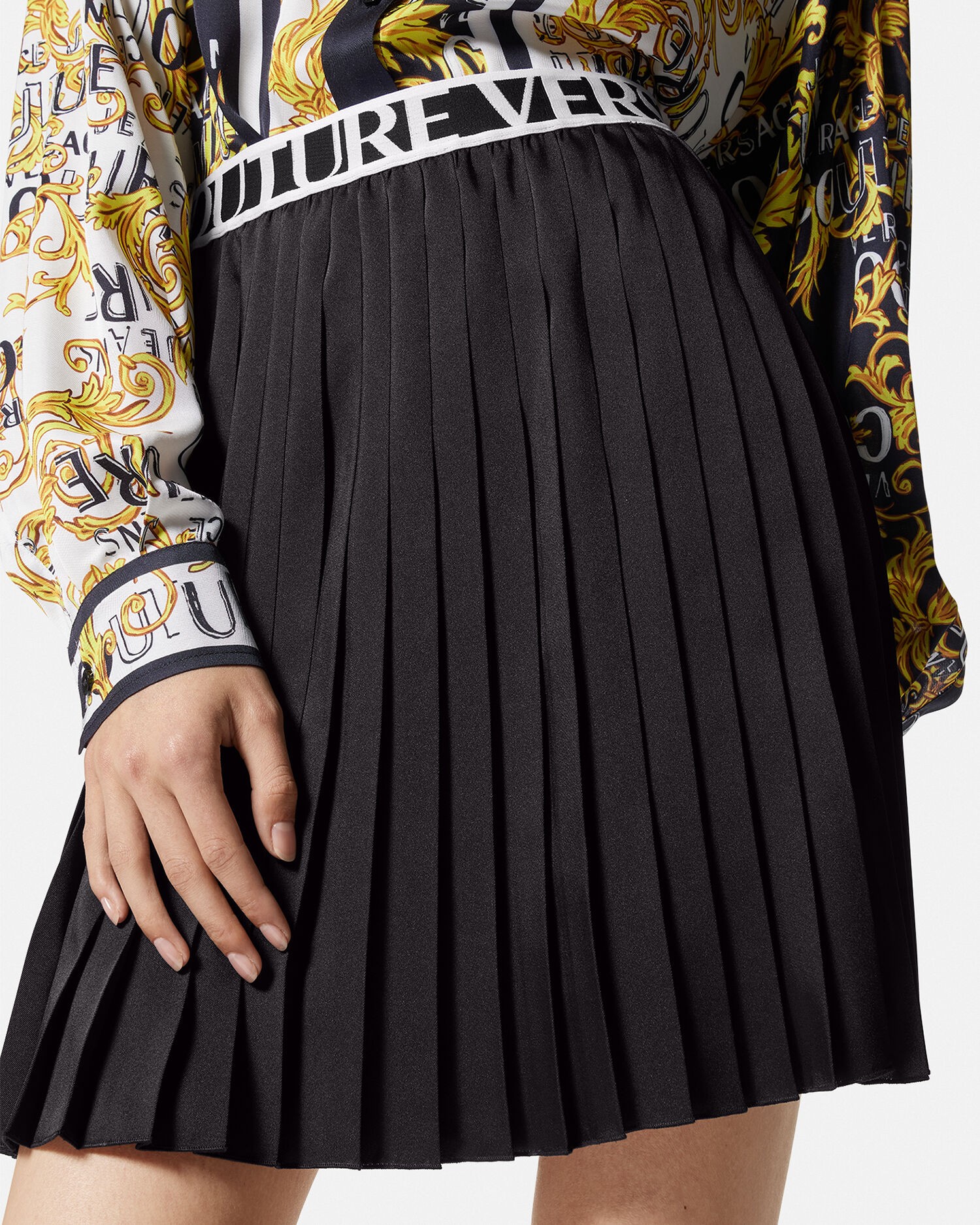 Pleated skirt 2025 in store