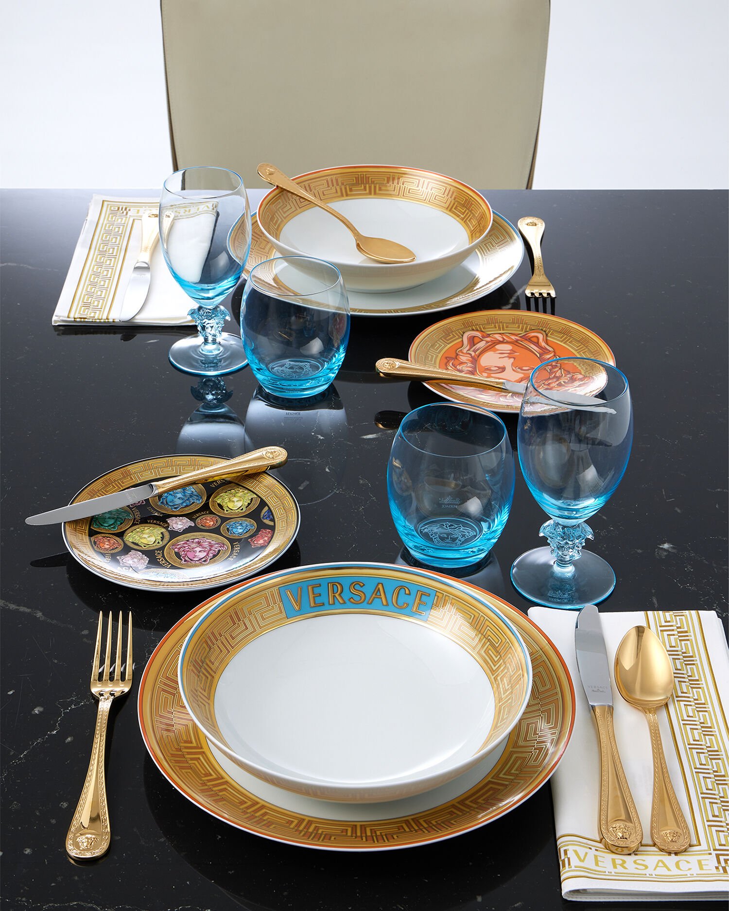 Versace dinner outlet set