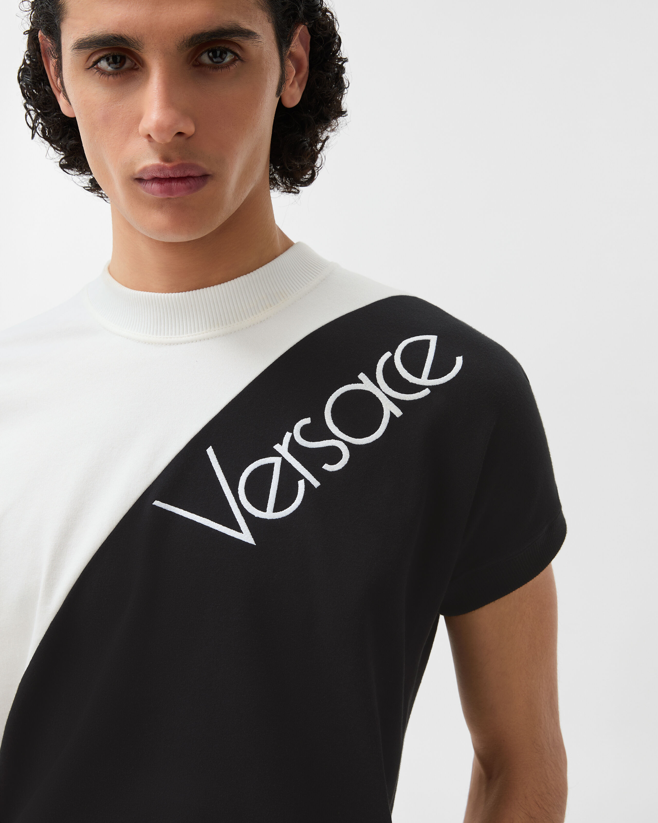 VERSACE ロゴ　カットソー VERSACE JEANS COUTURE (ヴェルサーチェ ジーンズ クチュール) ロゴ