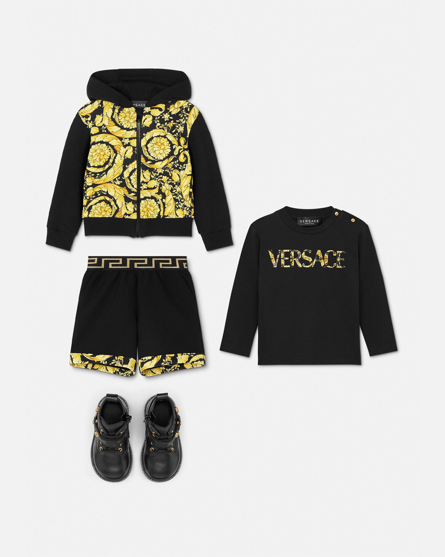 Versace baby boy t shirt 2025