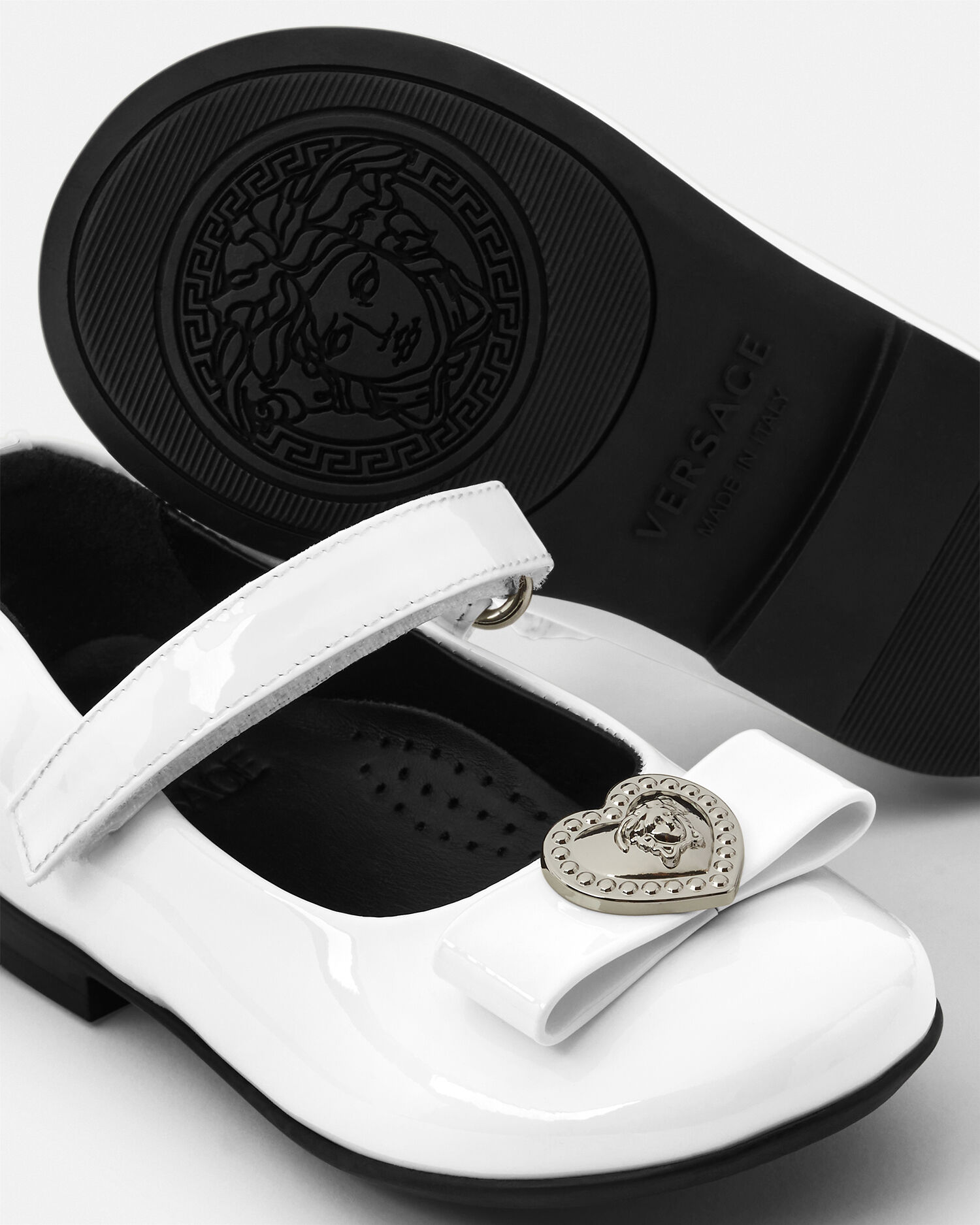 Baby girl sale versace shoes