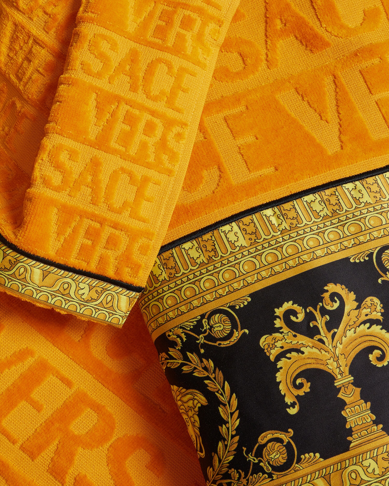I ♡ Baroque Towel 5-Set Gold | VERSACE US