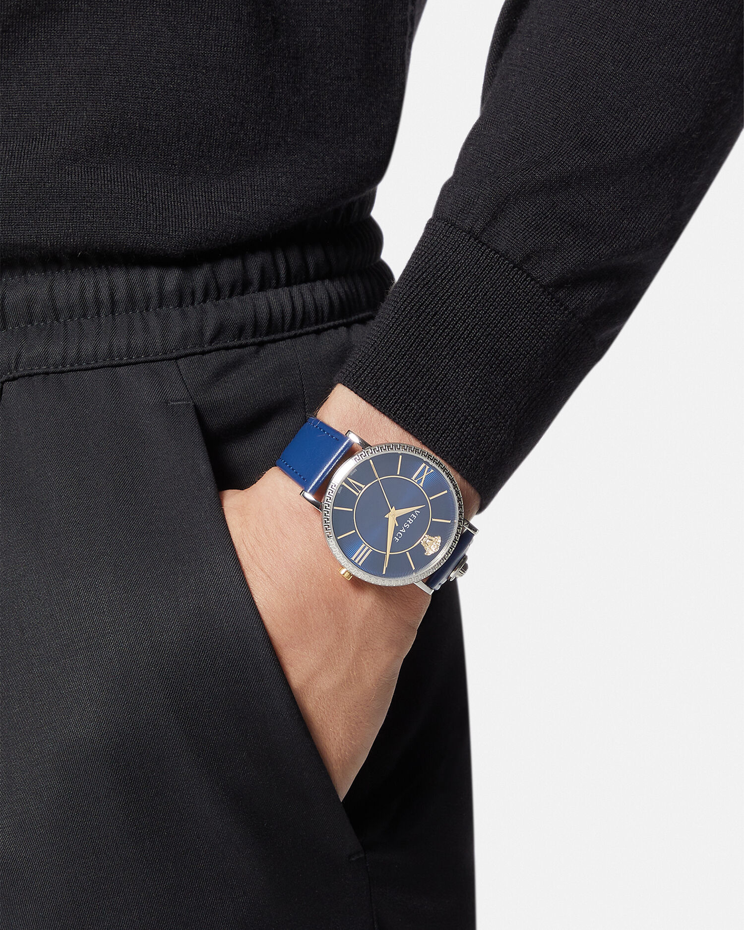 Blue outlet versace watch