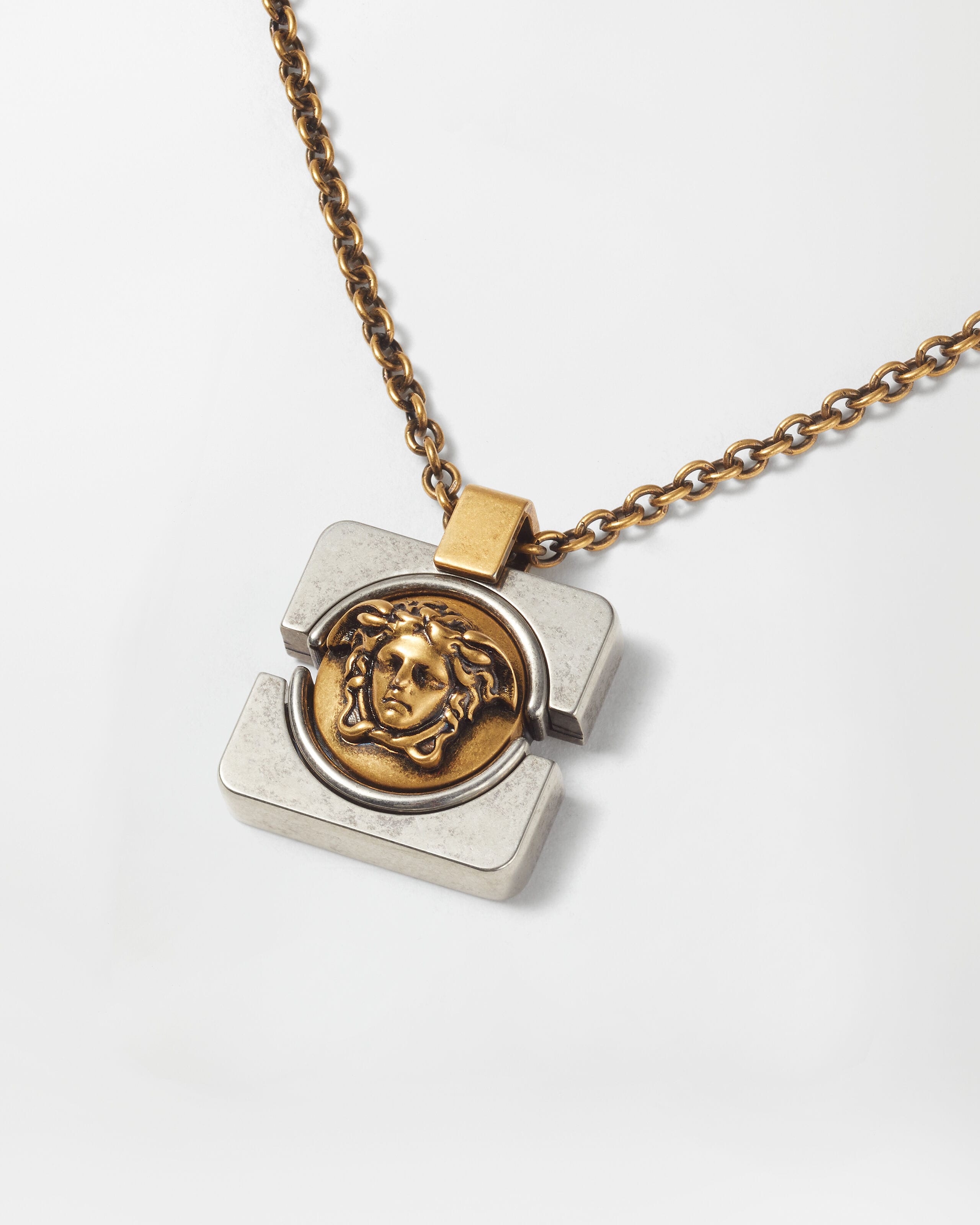 gianniversace gold line stone necklace 【公式通販】