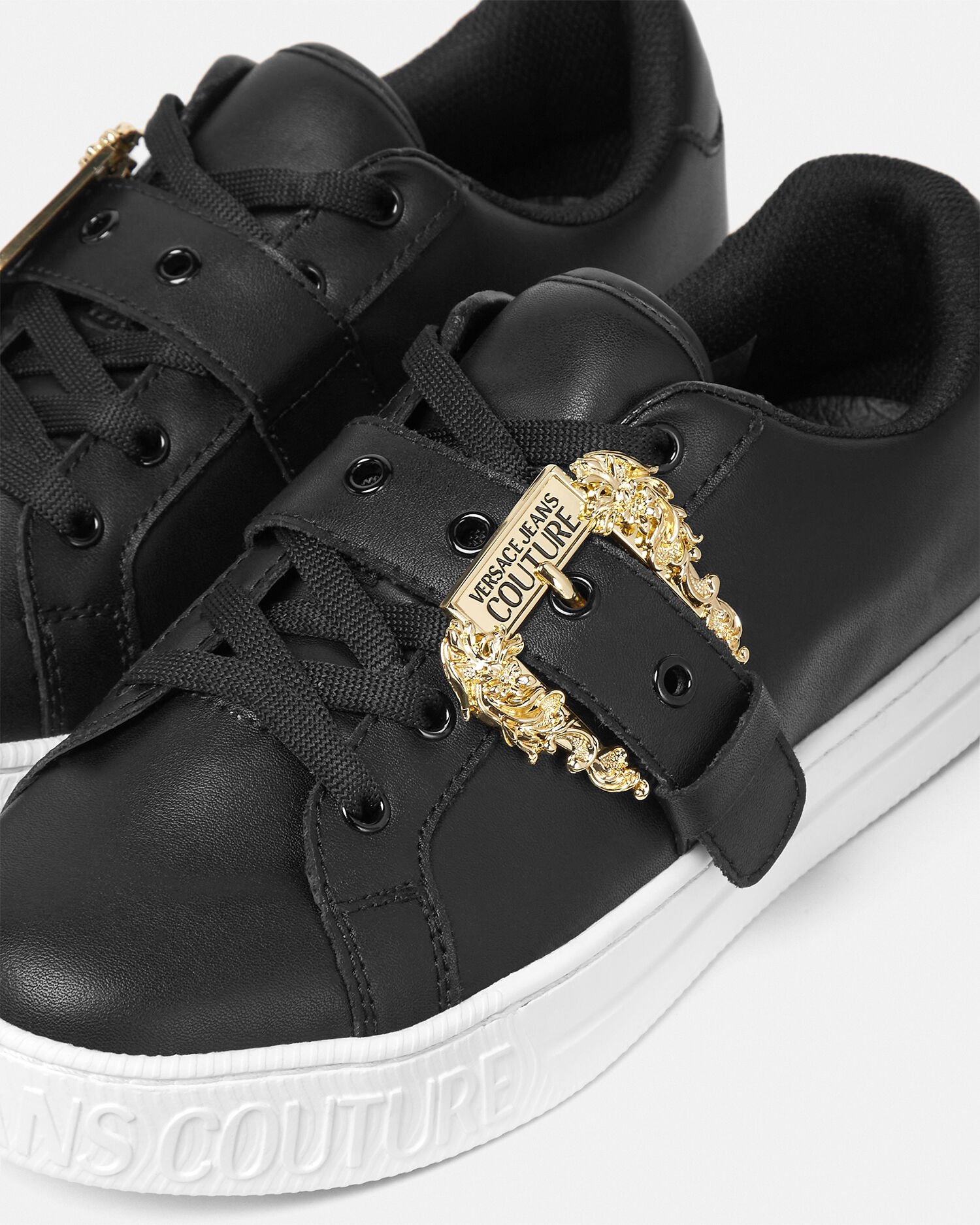 Versace shoes hotsell outlet online