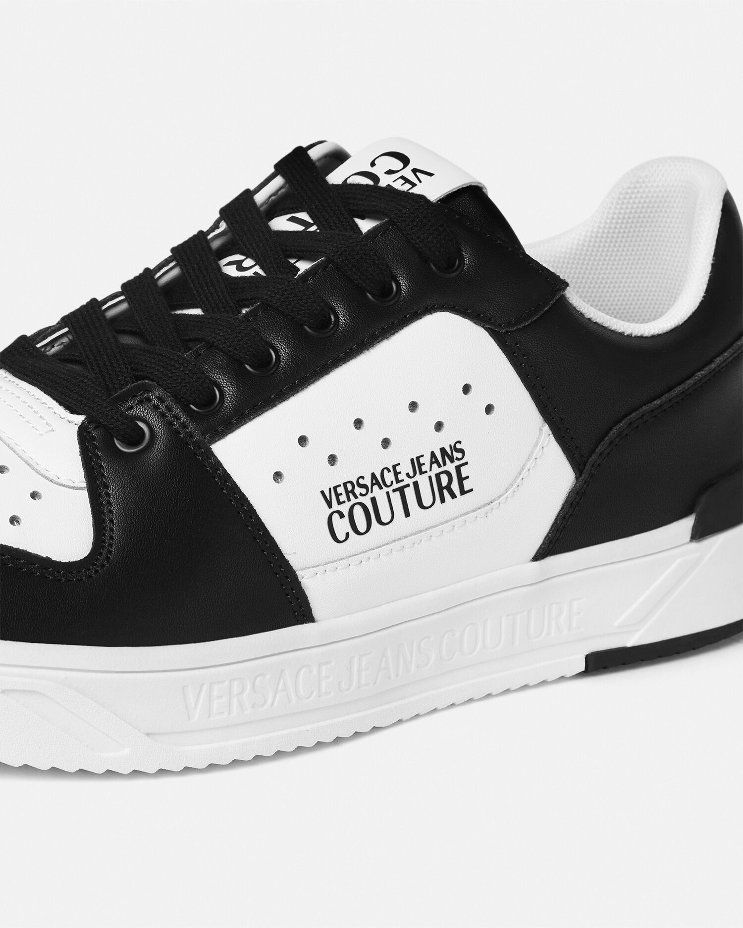VERSACE|SNEAKERS (Starlight Sneakers (78YA3SJ5 ZPB13 00 Logo Starlight Sneakers | VERSACE