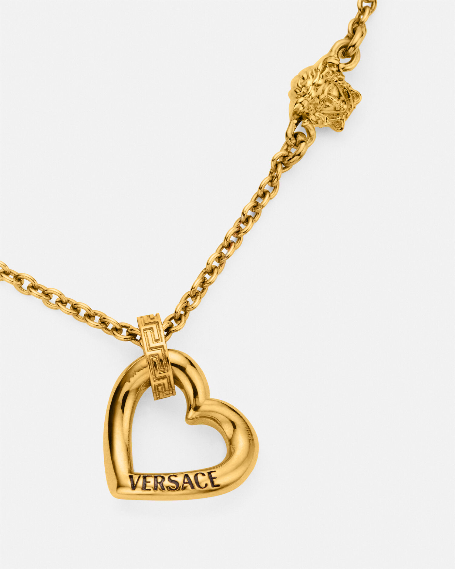 Versace chain hotsell and pendant