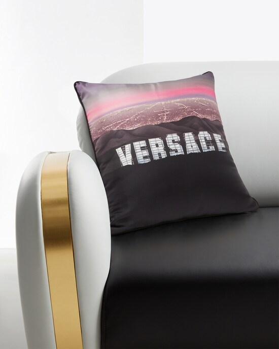 Luxury Pillows Cushions VERSACE US Luxury Pillows Cushions VERSACE US