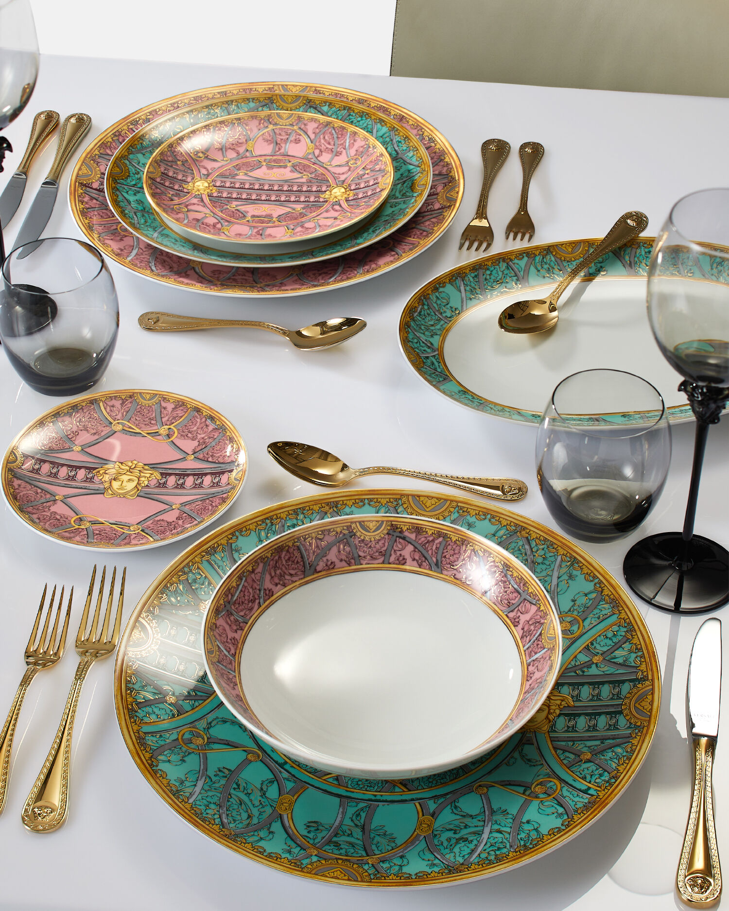 La Scala del Palazzo Verde Dinner Plate 28 cm Green | VERSACE