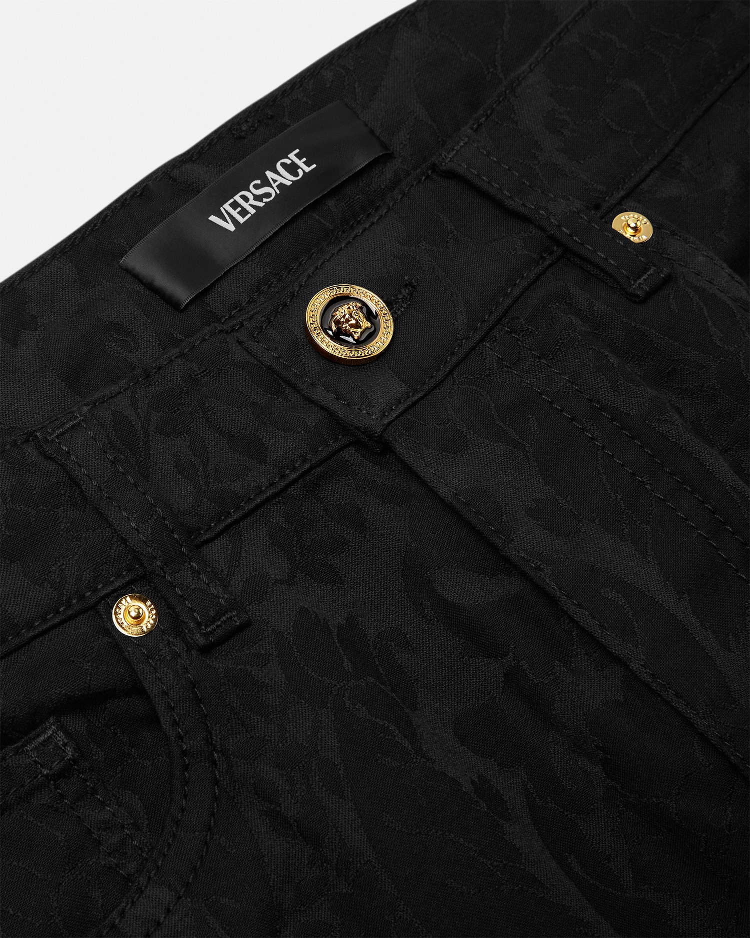 Versace Jean Slim En Jacquard Barocco In Noir