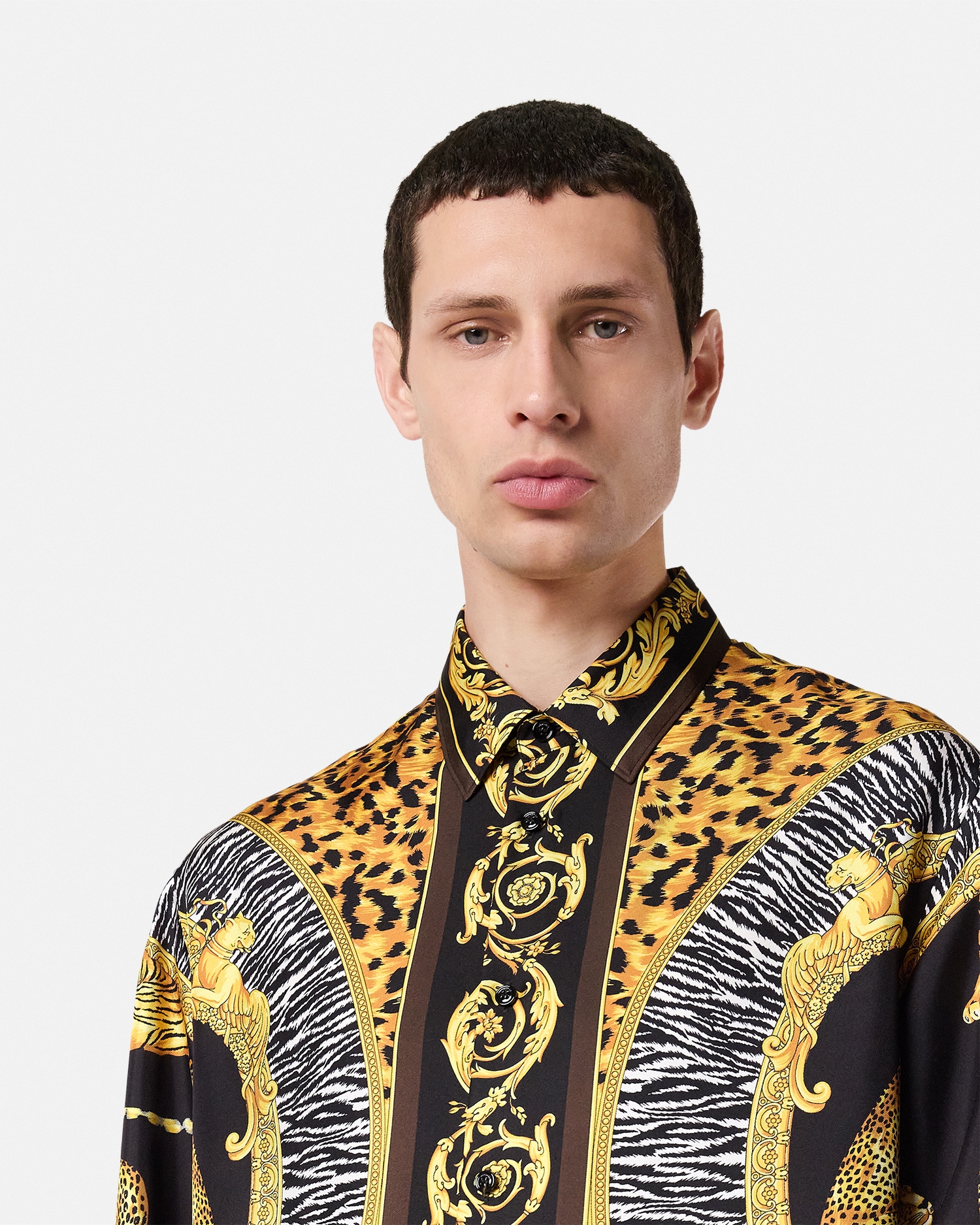 VERSACE ヒョウ柄 ブラック 長袖シャツ VERSACE ヒョウ柄 ブラック 長袖シャツ Wild Cats Silk Shirt Black
