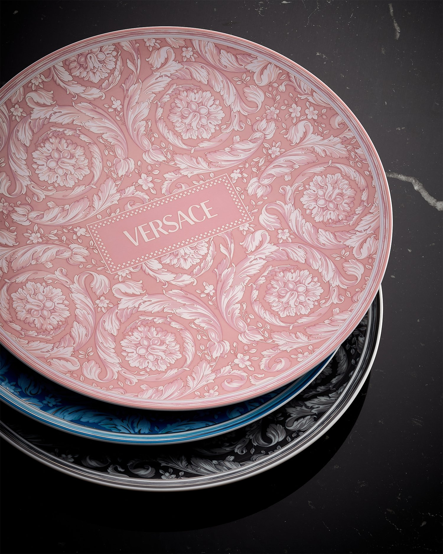 VERSACE ASSIETTE DE PRÉSENTATION BAROCCO ROSE 33 CM