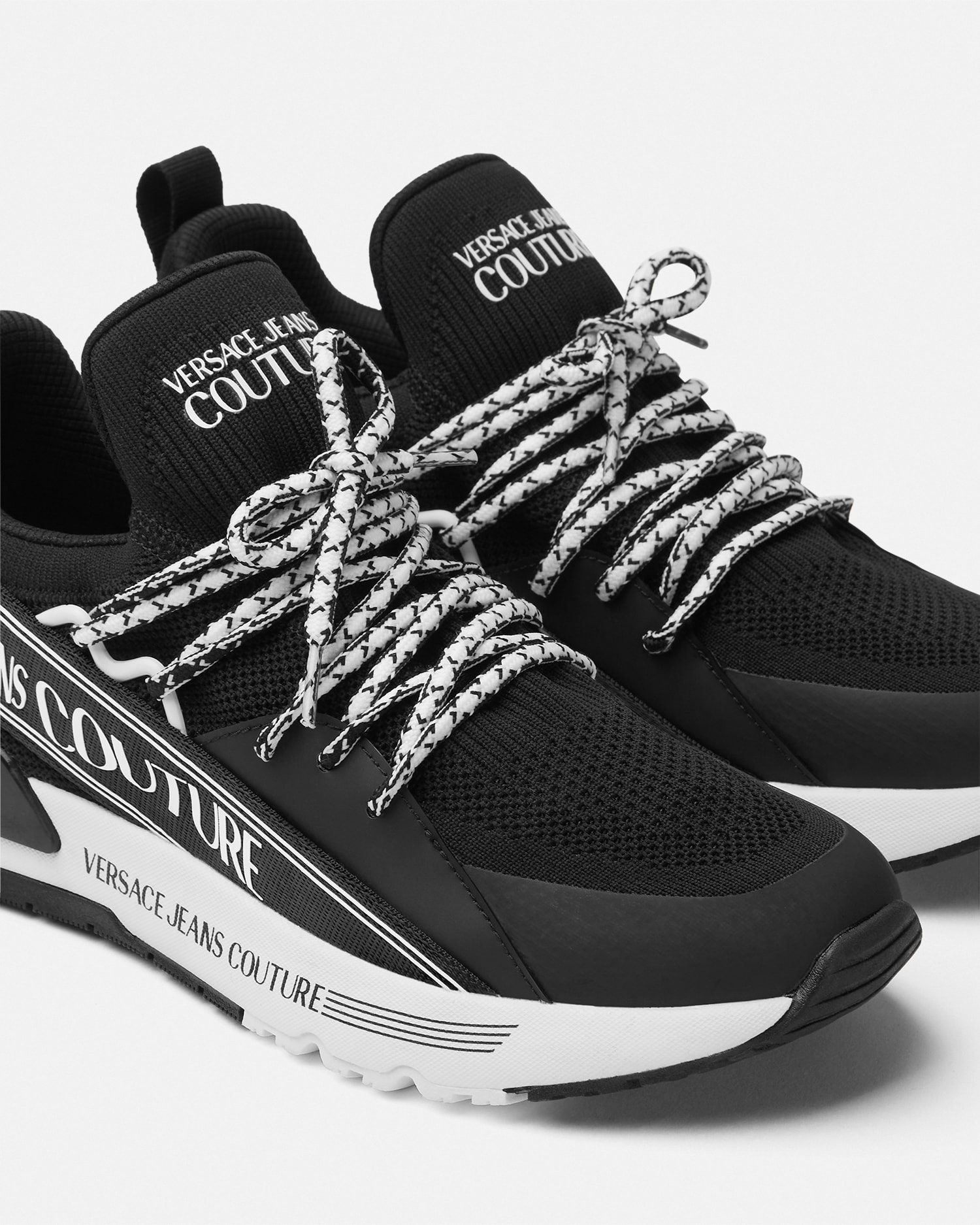 Liquify Logo Dynamic Sneakers