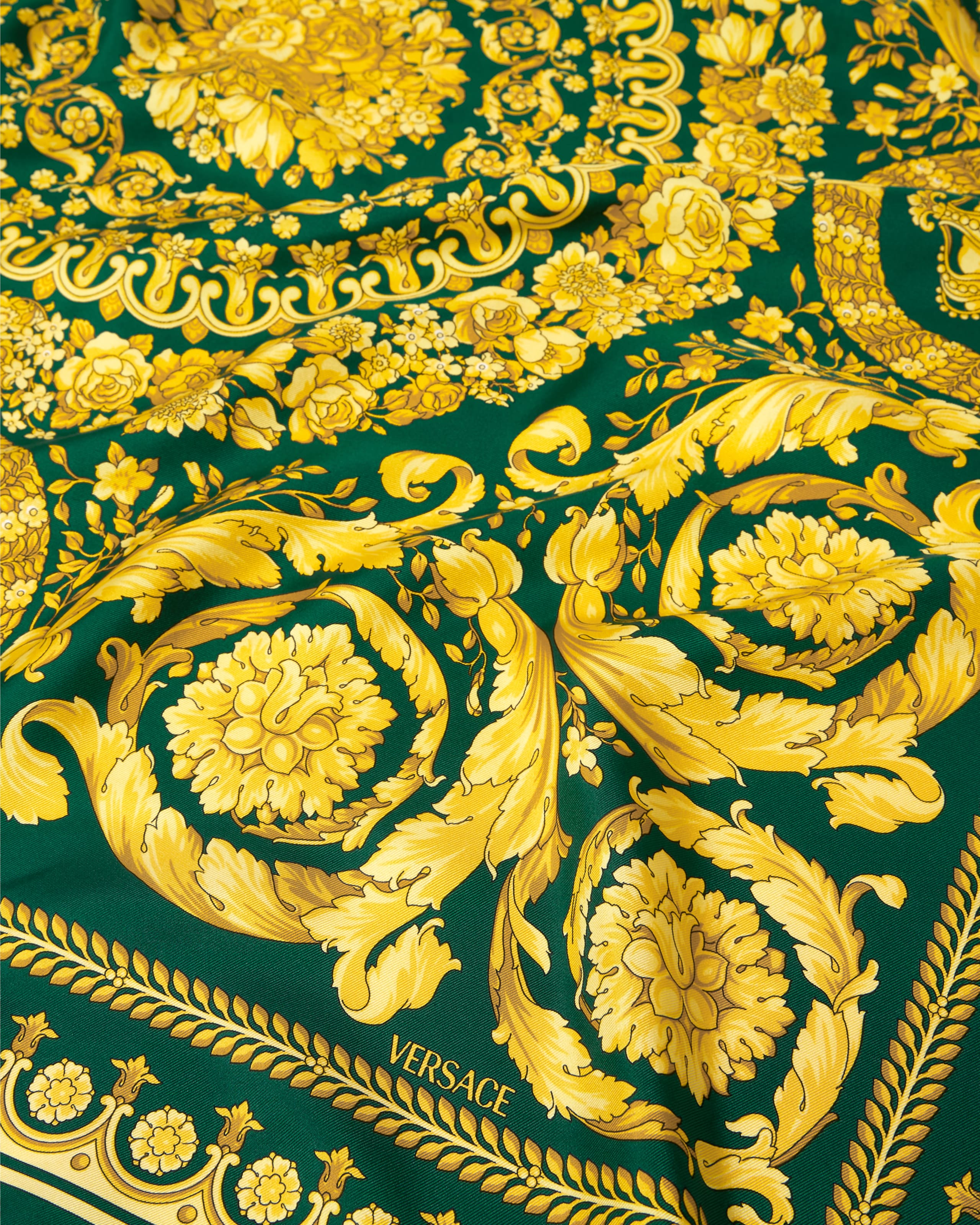 Printed Silk Twill Scarf 90 cm Black,Print | VERSACE US