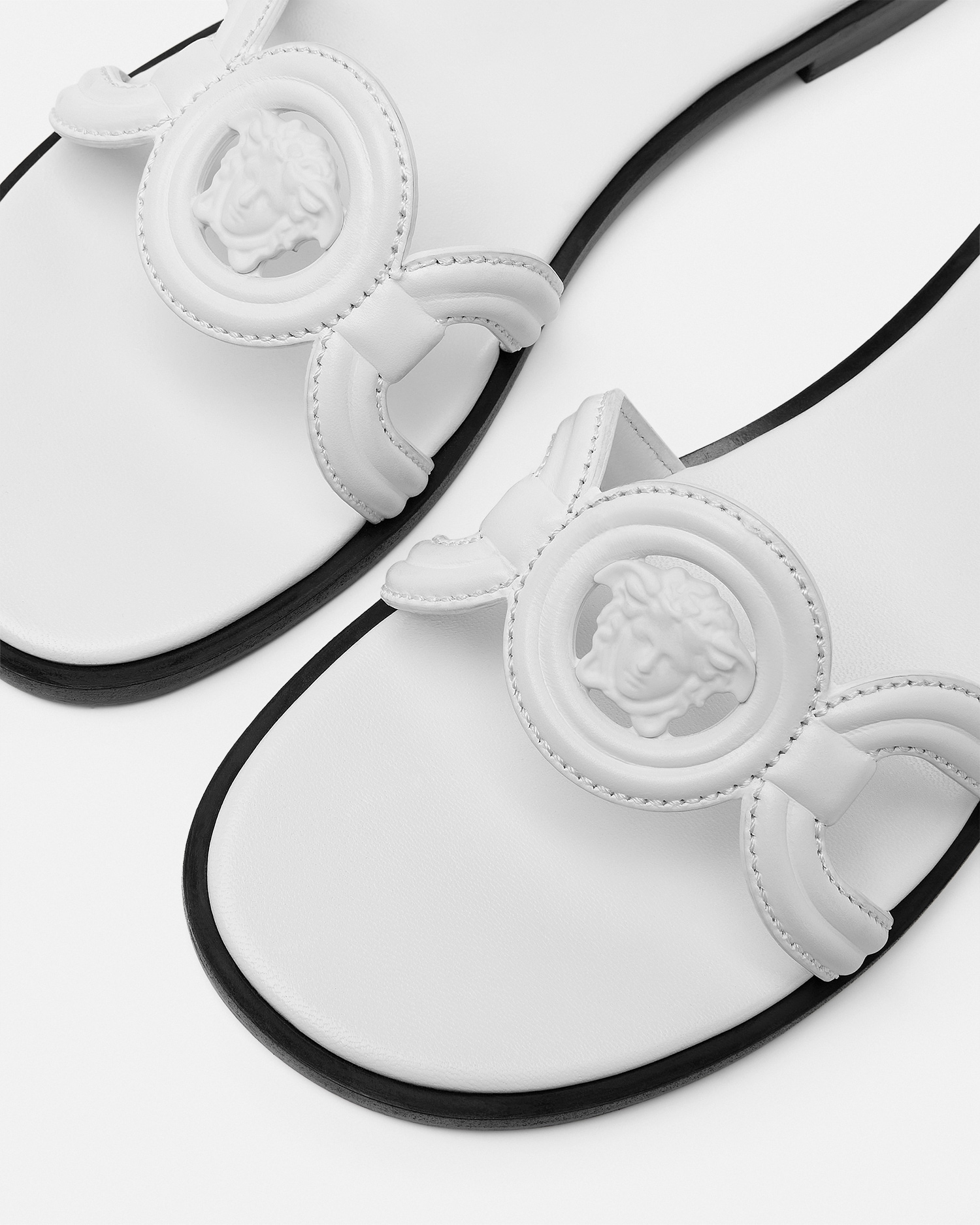 Medusa '95 Leather Flat Sandals