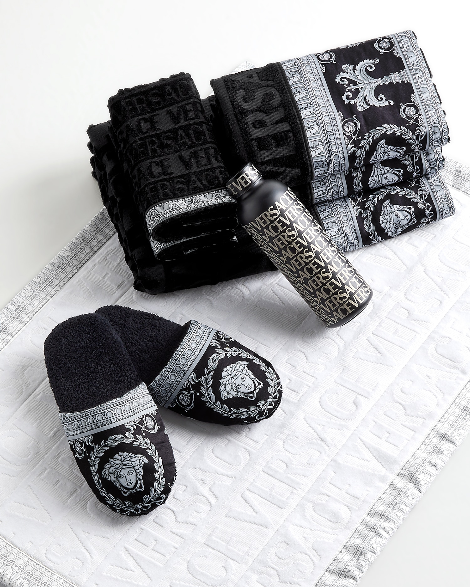 Shop Versace Home I ♡ Baroque Towel 5-set