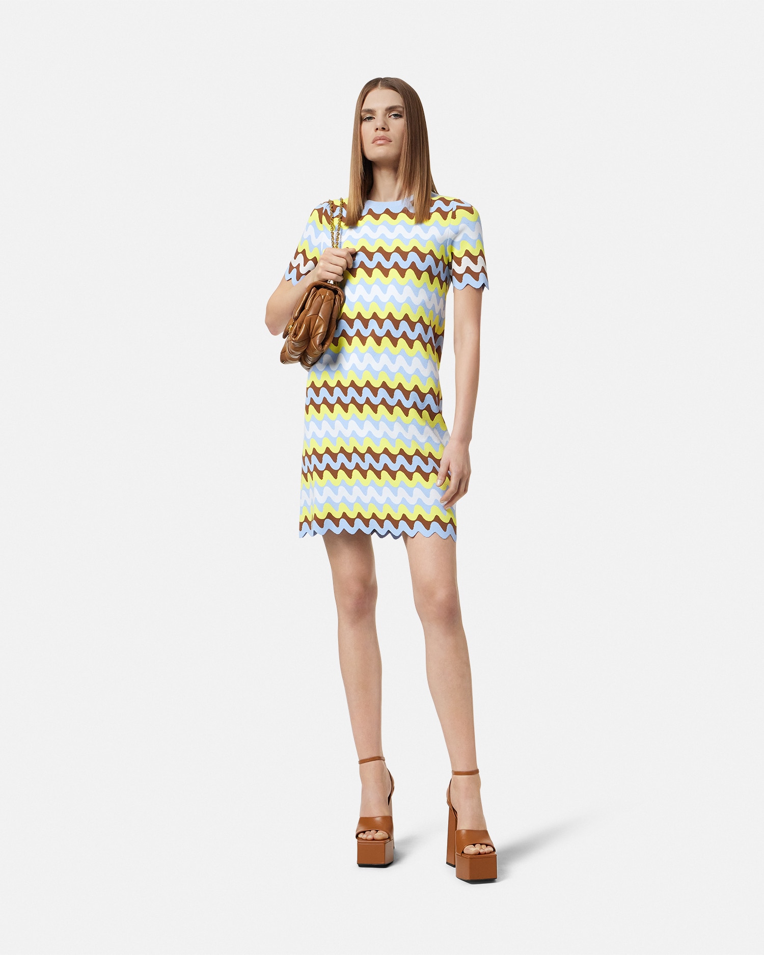 Versace Robe T-shirt Mi-longue Wave Maille Jacquard In Bleu Clair+multicolore