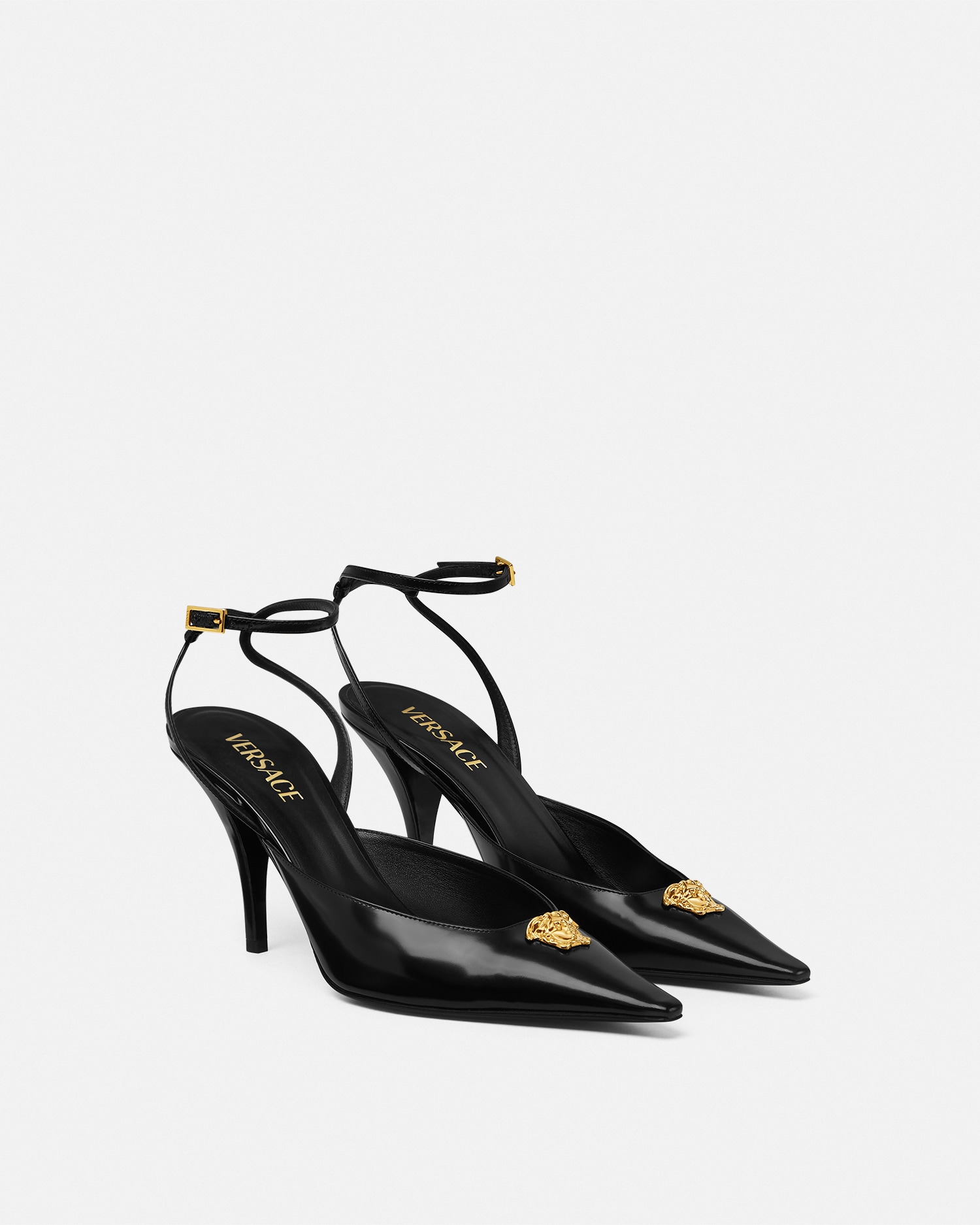 【新品未使用】VERSACE ベルサーチ LOW RISE SLIP USA：S NEW 40 VERSACE sneaker black gold leather stud Medusa
