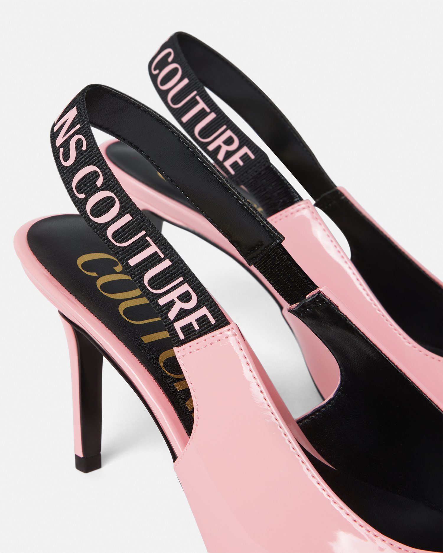 Logo Scarlett Patent Slingback Pumps