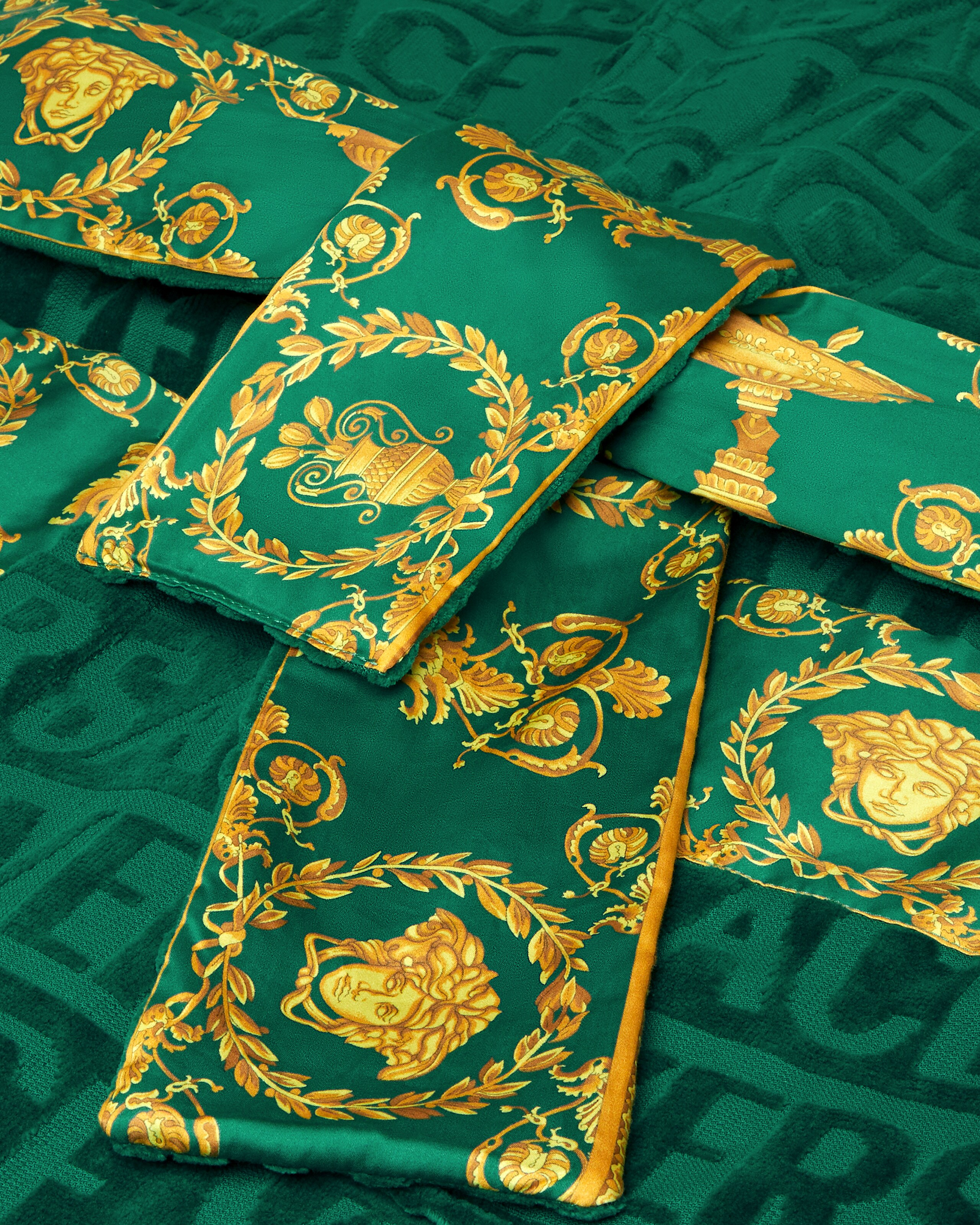 I ♡ Baroque Bathrobe Green | VERSACE US