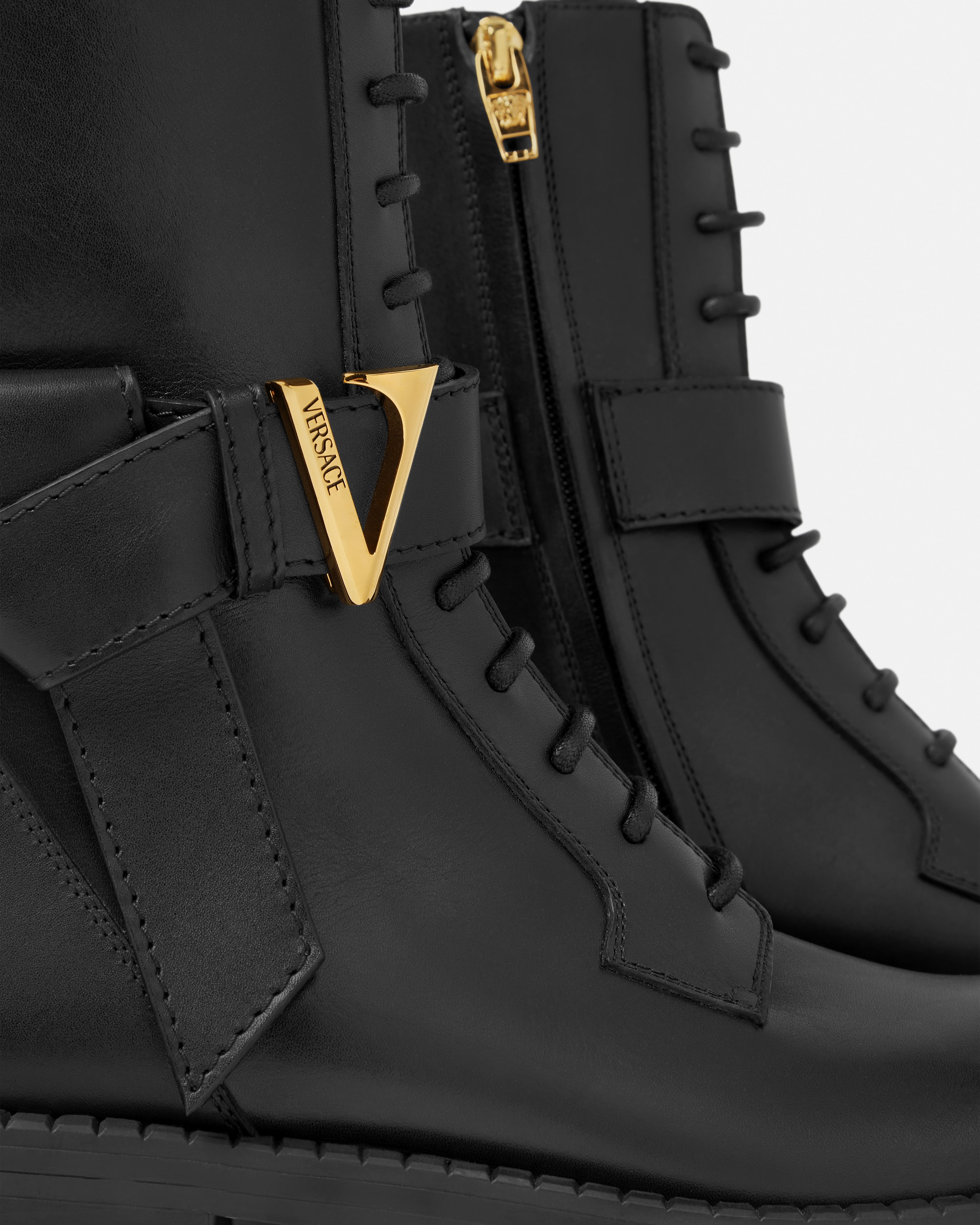 V Leather Boots 45 mm