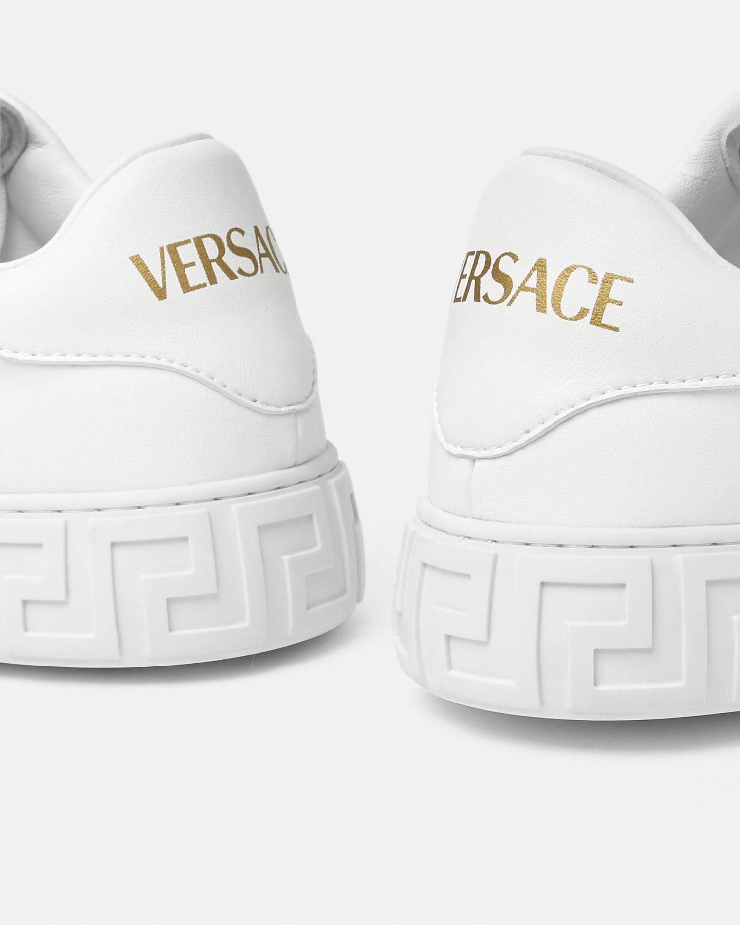 versace ホワイトオープントゥプラットフォームシューズ versace ホワイトオープントゥプラットフォームシューズ